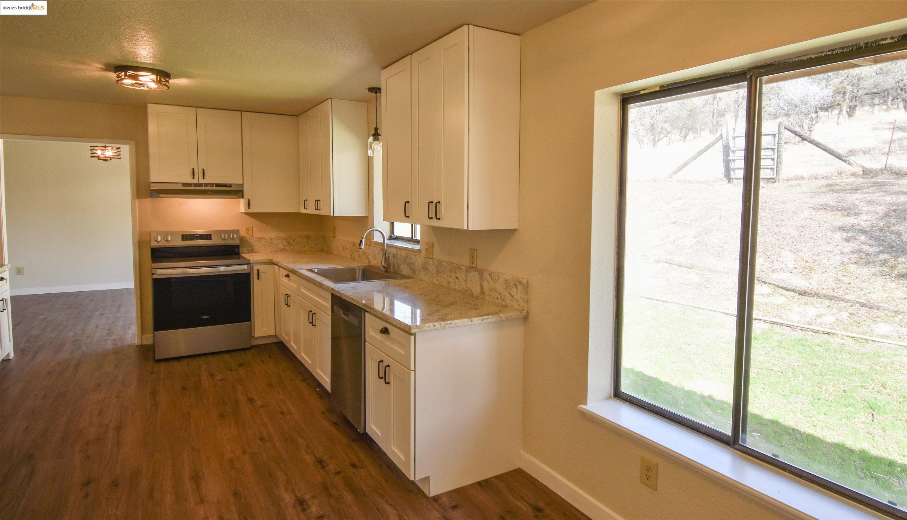 Jamestown, California, 95327, United States, 3 Bedrooms Bedrooms, ,2 BathroomsBathrooms,Residential,For Sale,1970906