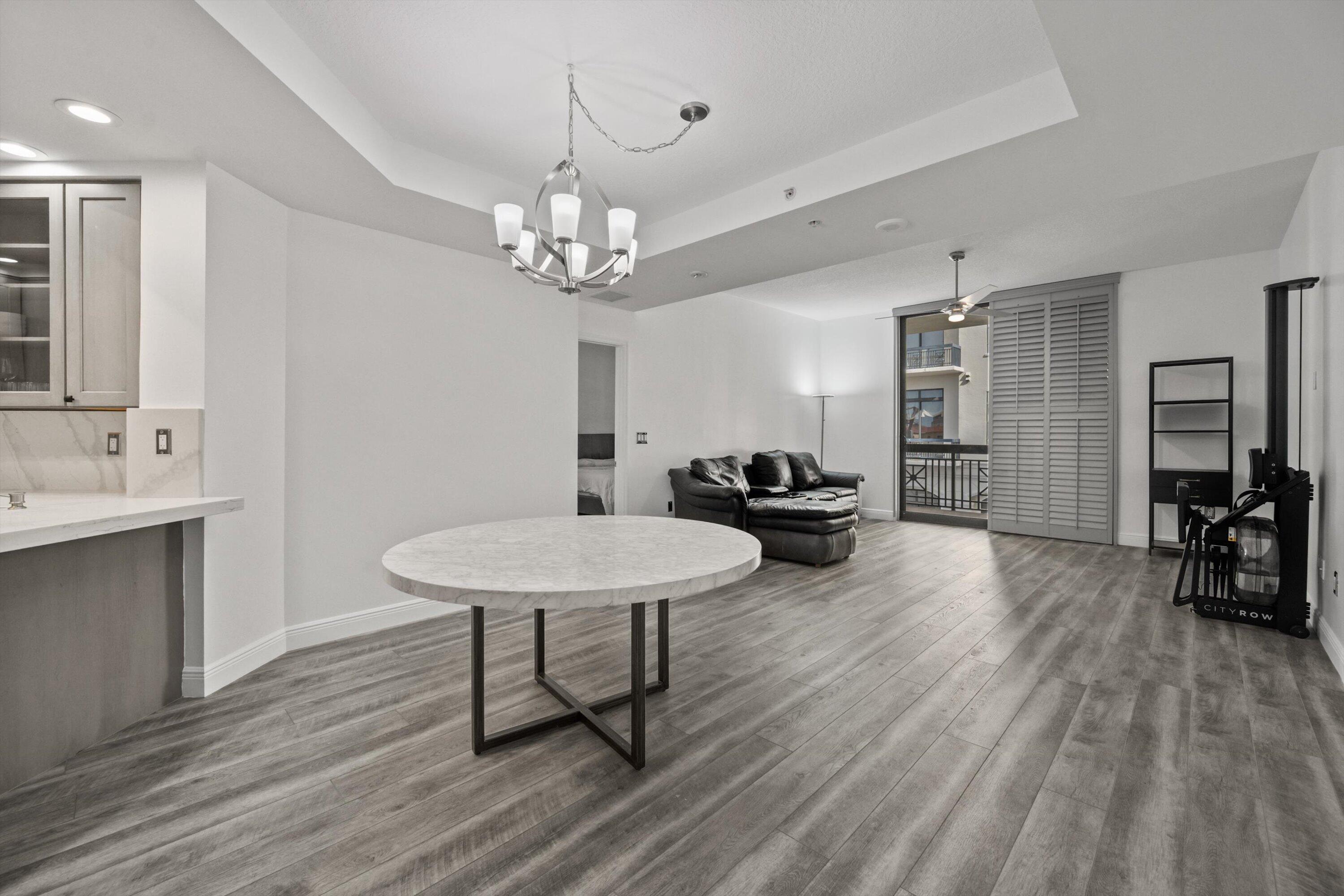  801 S Olive Avenue #615 - 物件實景