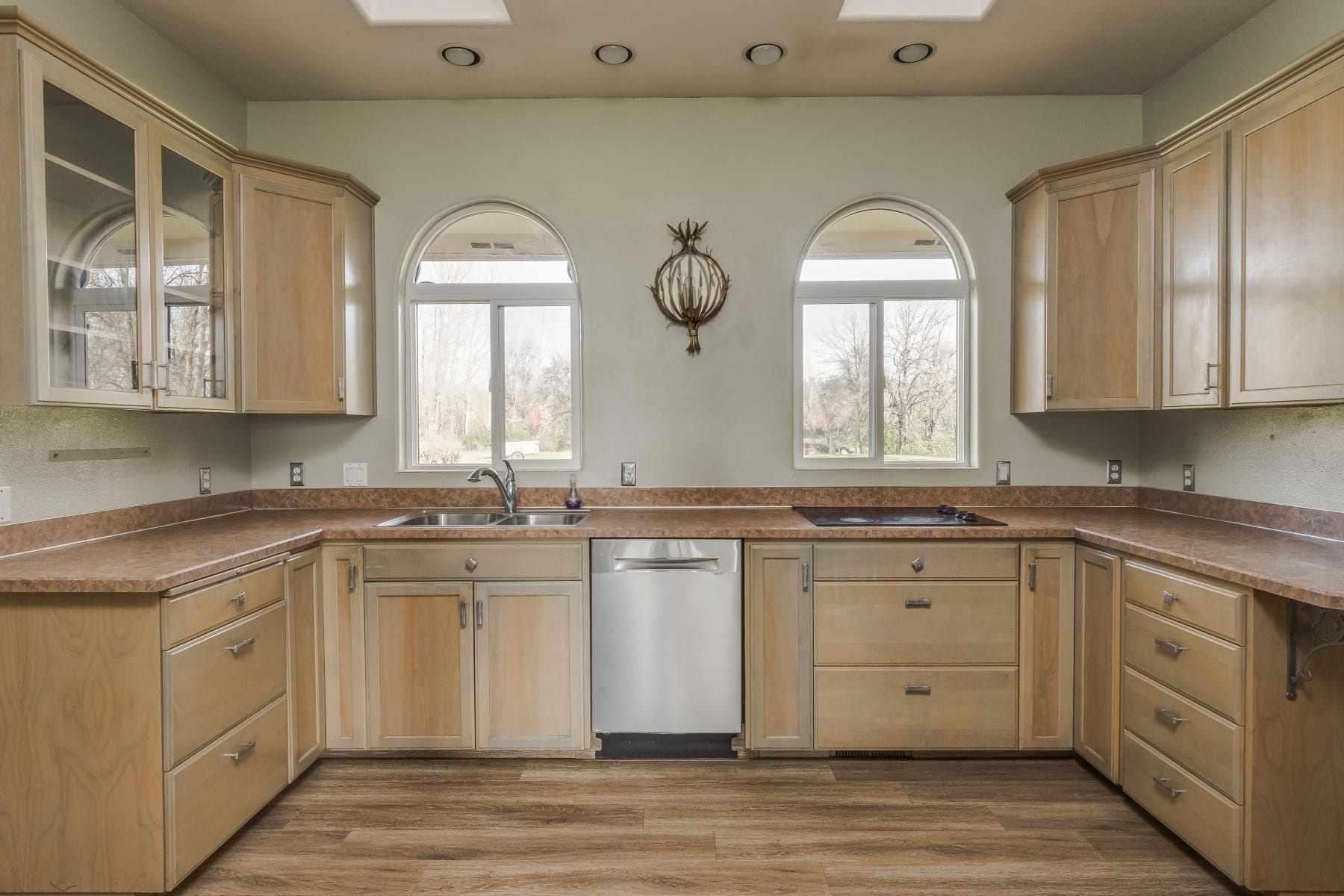  19330 NW GILLIHAN RD Portland, OR 97231 - 物件實景