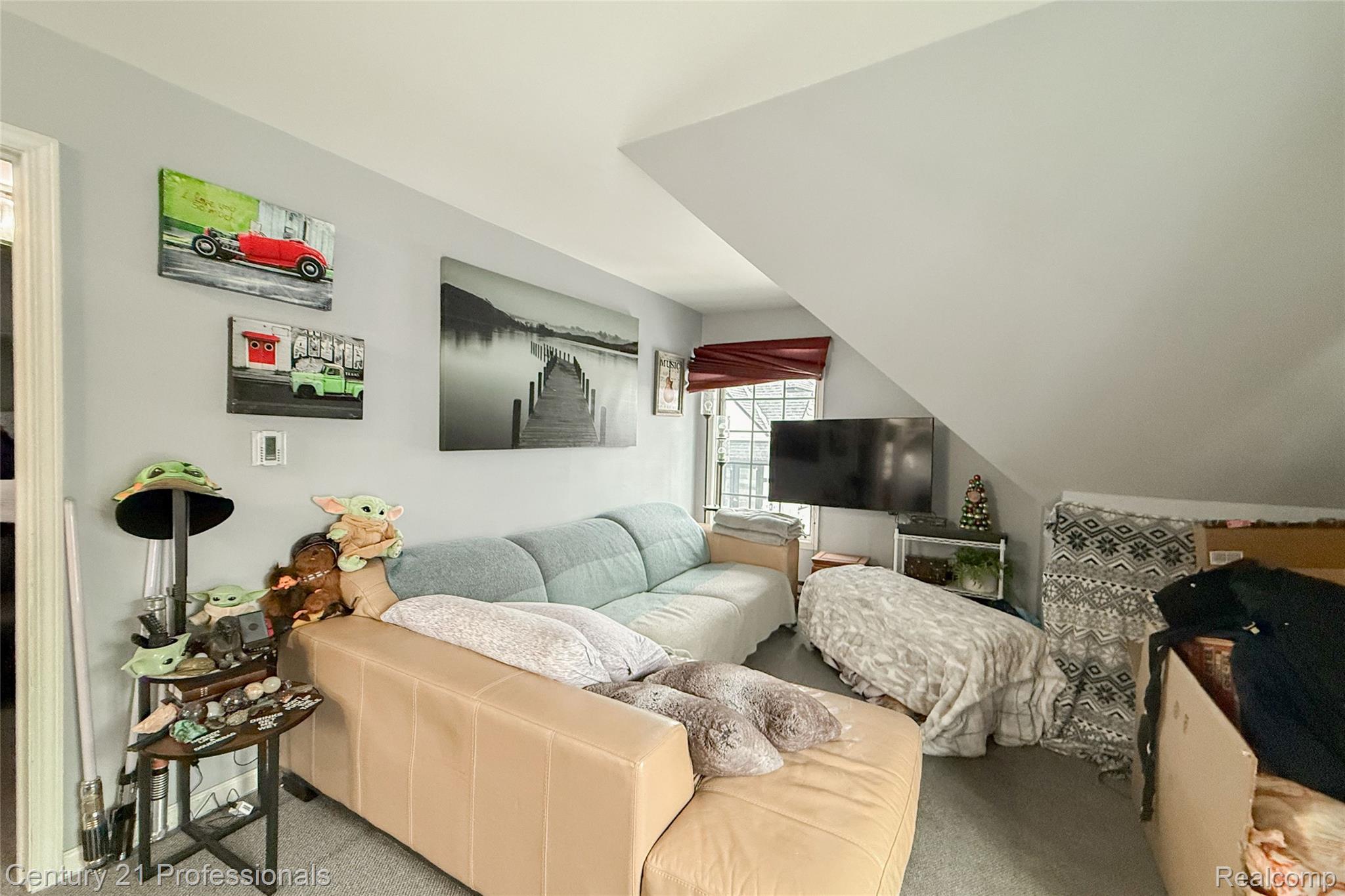 LakeOrion, Michigan, 48362, United States, 2 Bedrooms Bedrooms, ,2 BathroomsBathrooms,Residential,For Sale,2005398