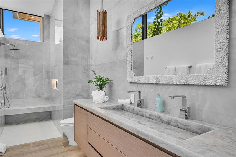 Fort Lauderdale, Florida, 33301, United States, 5 Bedrooms Bedrooms, ,8 BathroomsBathrooms,Residential,For Sale,1971363