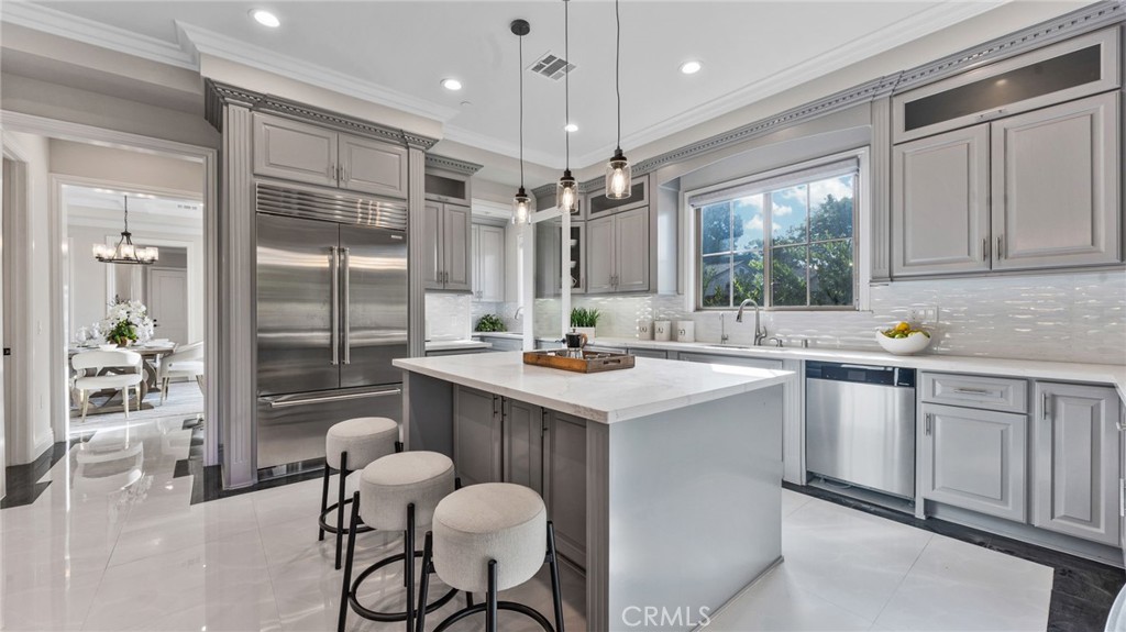 Temple City, California, 91780, United States, 5 Bedrooms Bedrooms, ,6 BathroomsBathrooms,Residential,For Sale,1989689