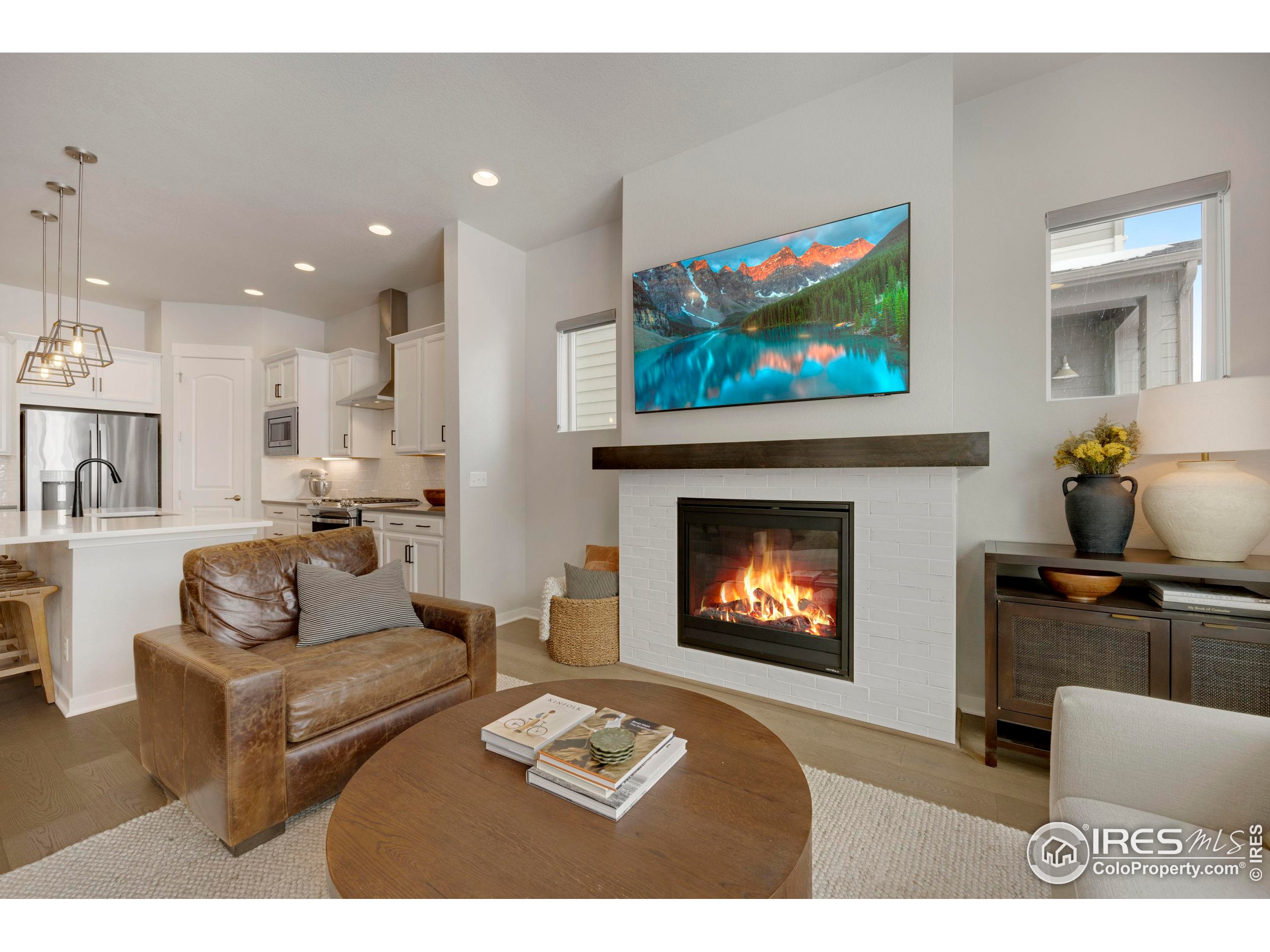 Broomfield, Colorado, 80023, United States, 3 Bedrooms Bedrooms, ,3 BathroomsBathrooms,Residential,For Sale,1805033
