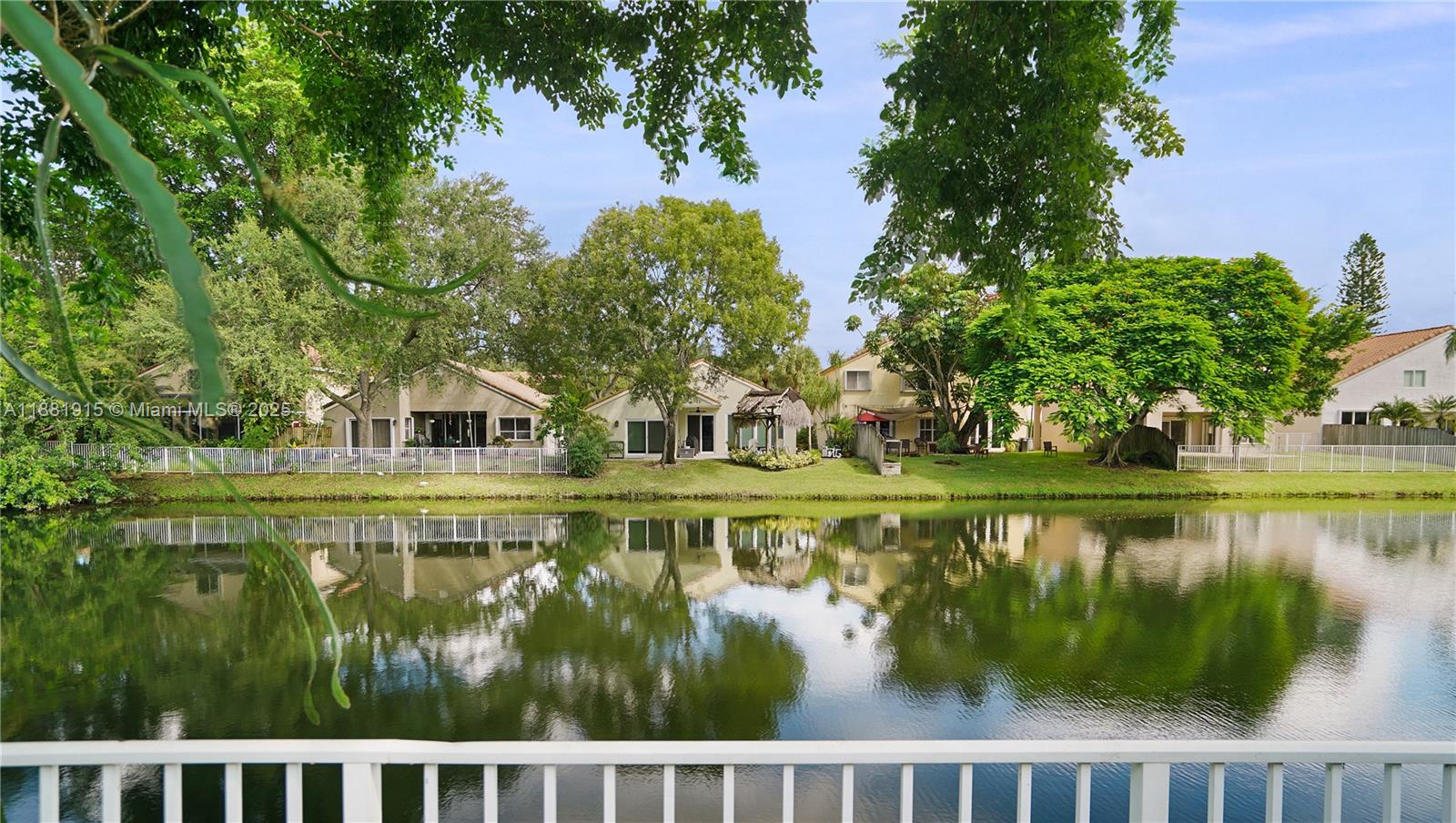 Plantation, Florida, 33322, United States, 3 Bedrooms Bedrooms, ,2 BathroomsBathrooms,Residential,For Sale,1947499