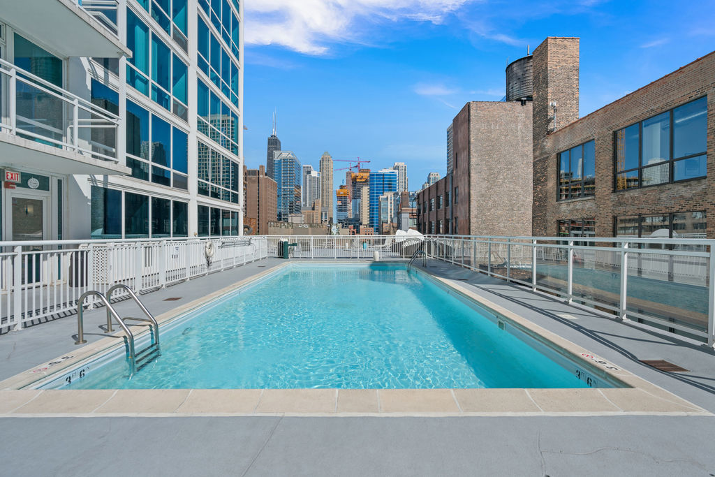 Chicago, Illinois, 60654, United States, 2 Bedrooms Bedrooms, ,2 BathroomsBathrooms,Residential,For Sale,2023222