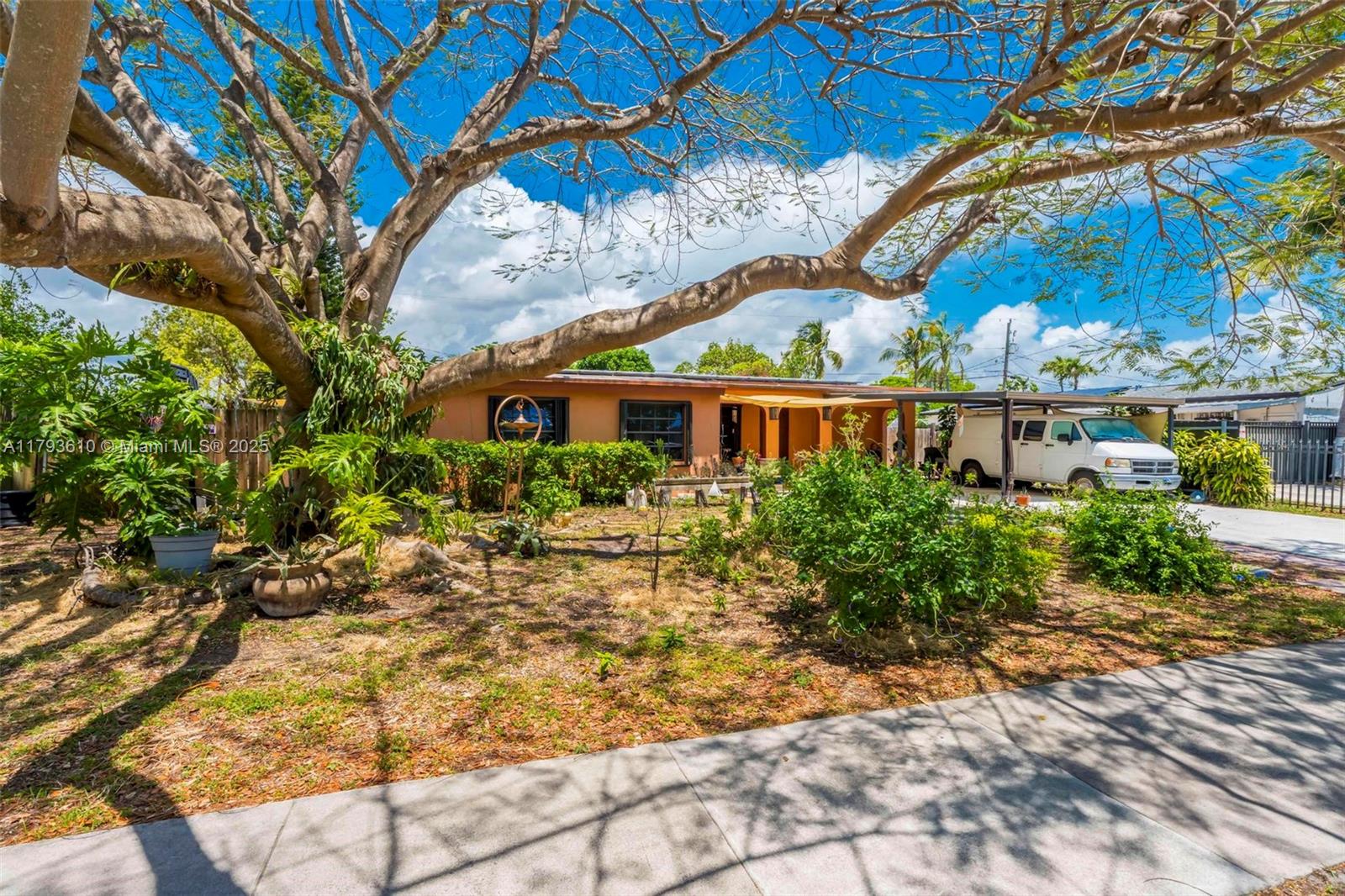 Cutler Bay, Florida, 33189, United States, 4 Bedrooms Bedrooms, ,3 BathroomsBathrooms,Residential,For Sale,1794675