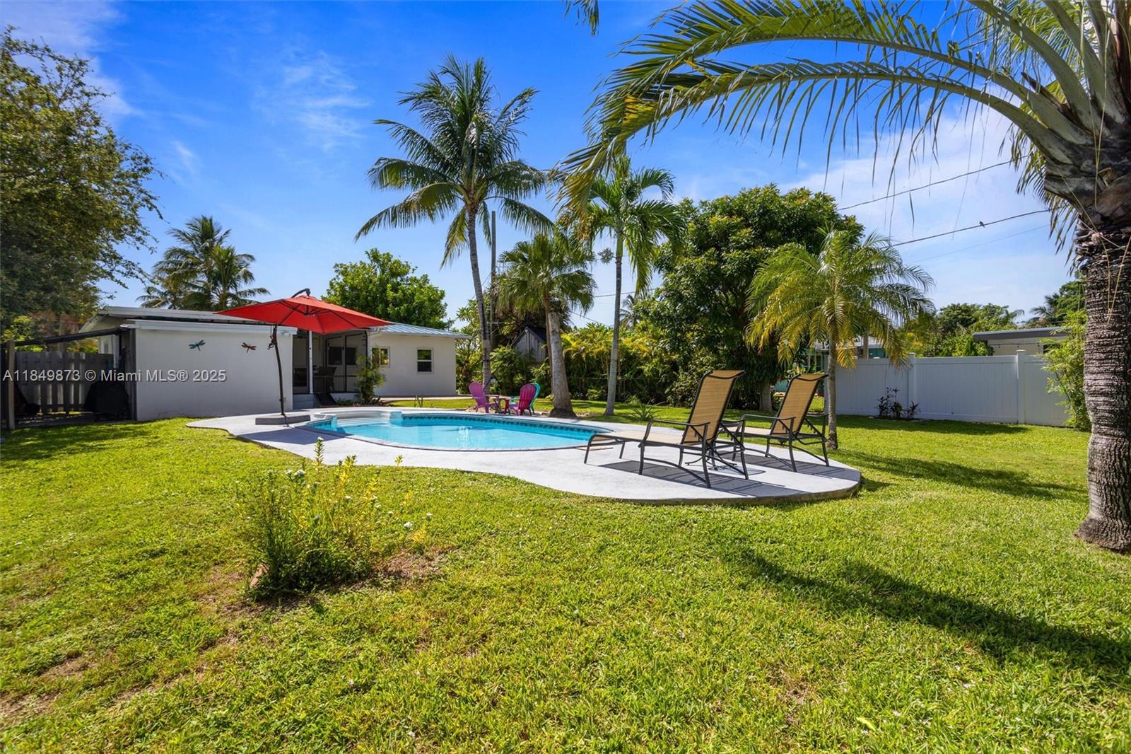 Dania Beach, Florida, 33004, United States, 3 Bedrooms Bedrooms, ,2 BathroomsBathrooms,Residential,For Sale,1907559
