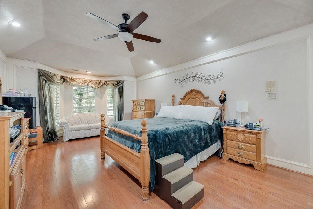 Grapevine, Texas, 76051, United States, 4 Bedrooms Bedrooms, ,3 BathroomsBathrooms,Residential,For Sale,2018283