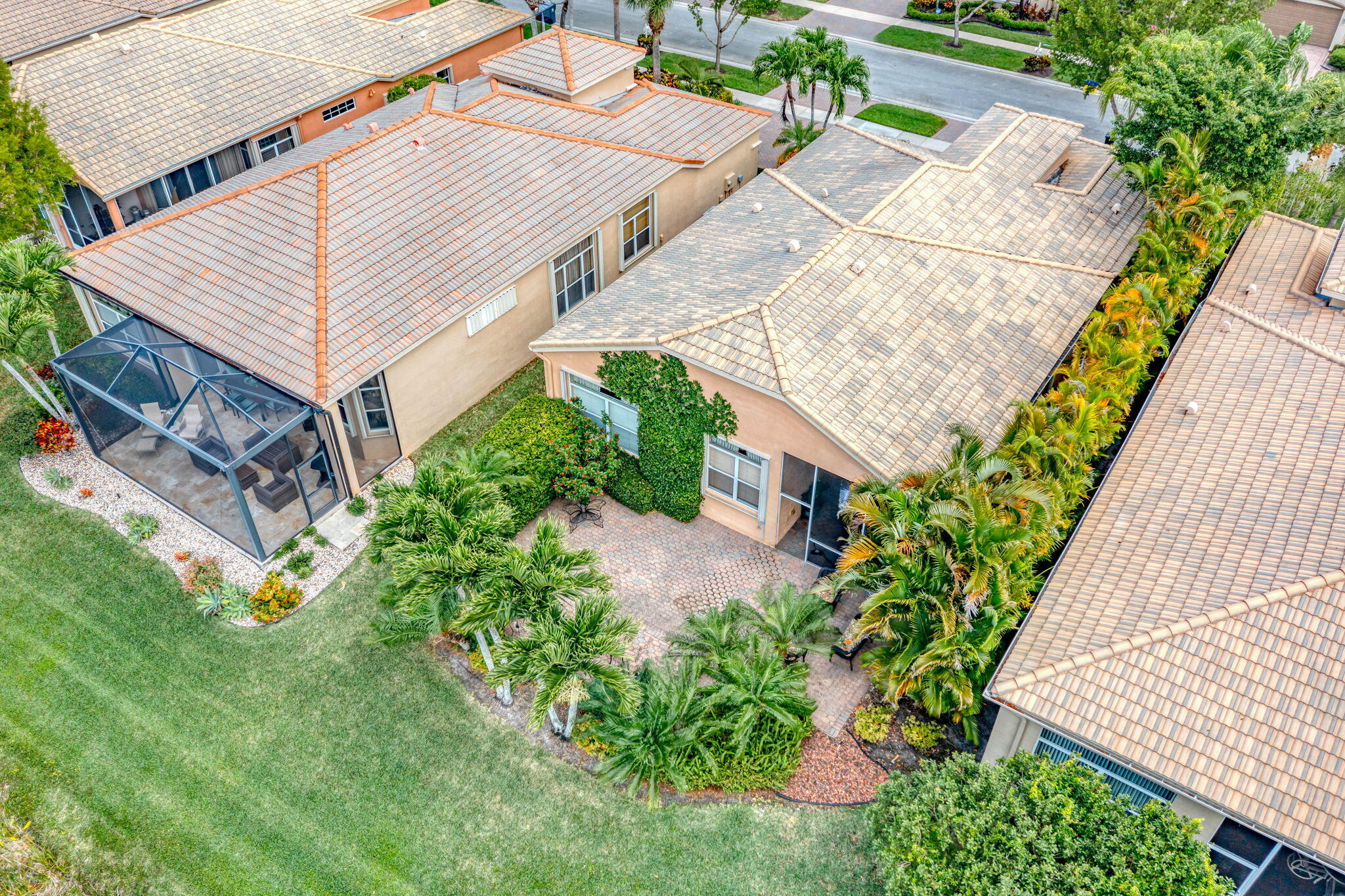 Wellington, Florida, 33411, United States, 2 Bedrooms Bedrooms, ,2 BathroomsBathrooms,Residential,For Sale,1807724