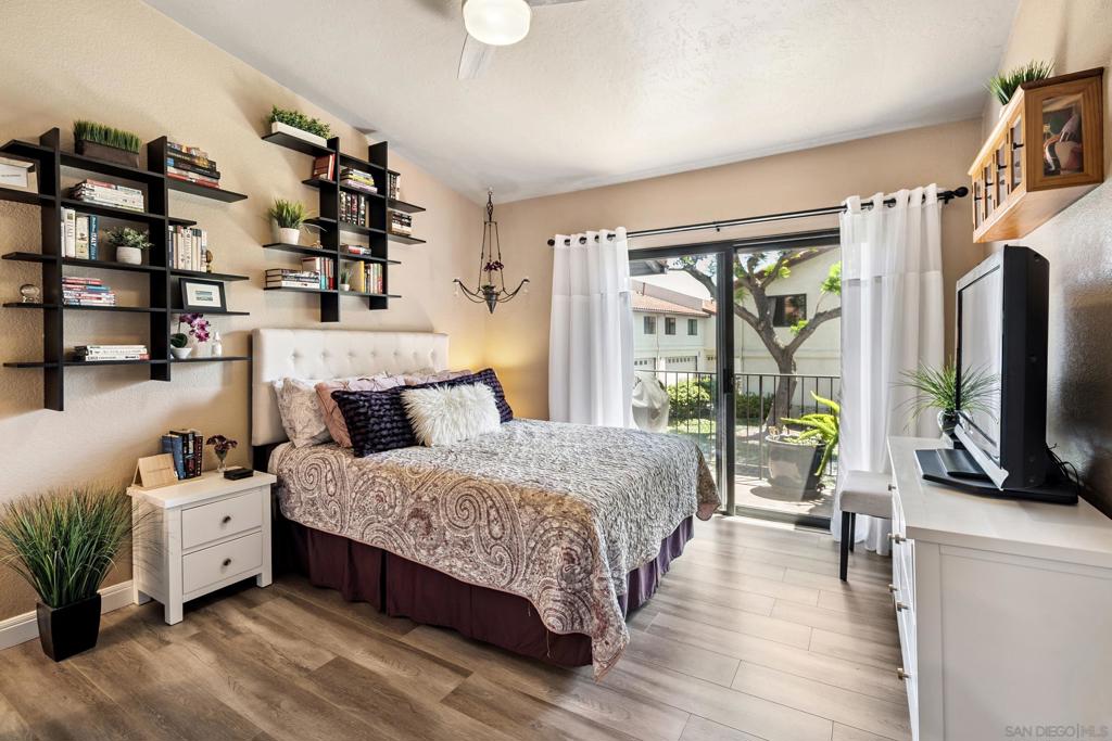 San Diego, California, 92122, United States, 2 Bedrooms Bedrooms, ,2 BathroomsBathrooms,Residential,For Sale,2002525