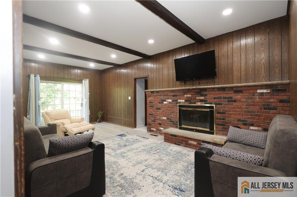 East Brunswick, New Jersey, 08816, United States, 4 Bedrooms Bedrooms, ,3 BathroomsBathrooms,Residential,For Sale,1895704