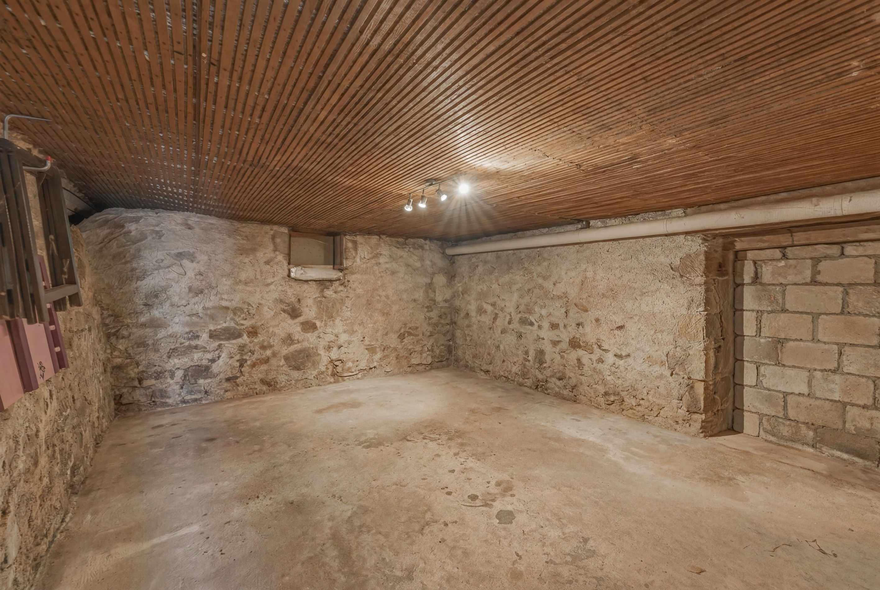  A Rare Historic Gem in the Heart of Medieval Nernier - 物件實景