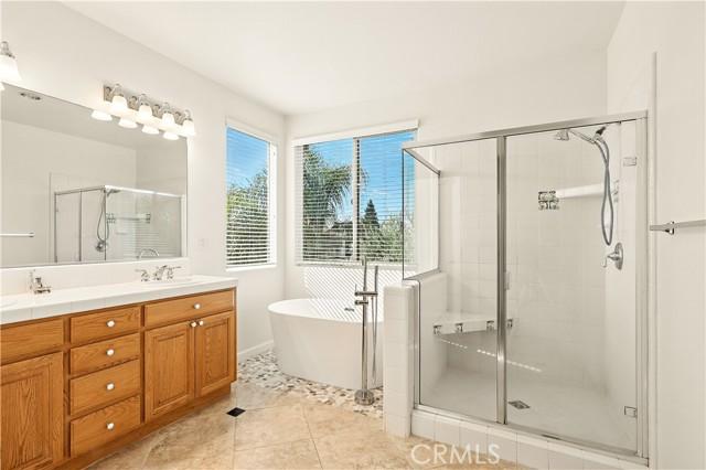 Chowchilla, California, 93610, United States, 5 Bedrooms Bedrooms, ,4 BathroomsBathrooms,Residential,For Sale,2010334