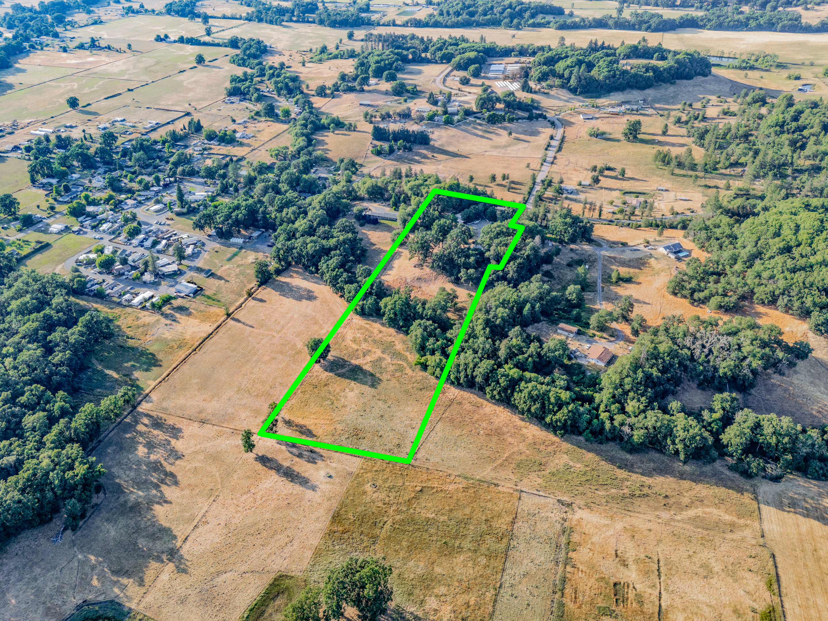 Willits, California, 95490, United States, 3 Bedrooms Bedrooms, ,2 BathroomsBathrooms,Residential,For Sale,1883434