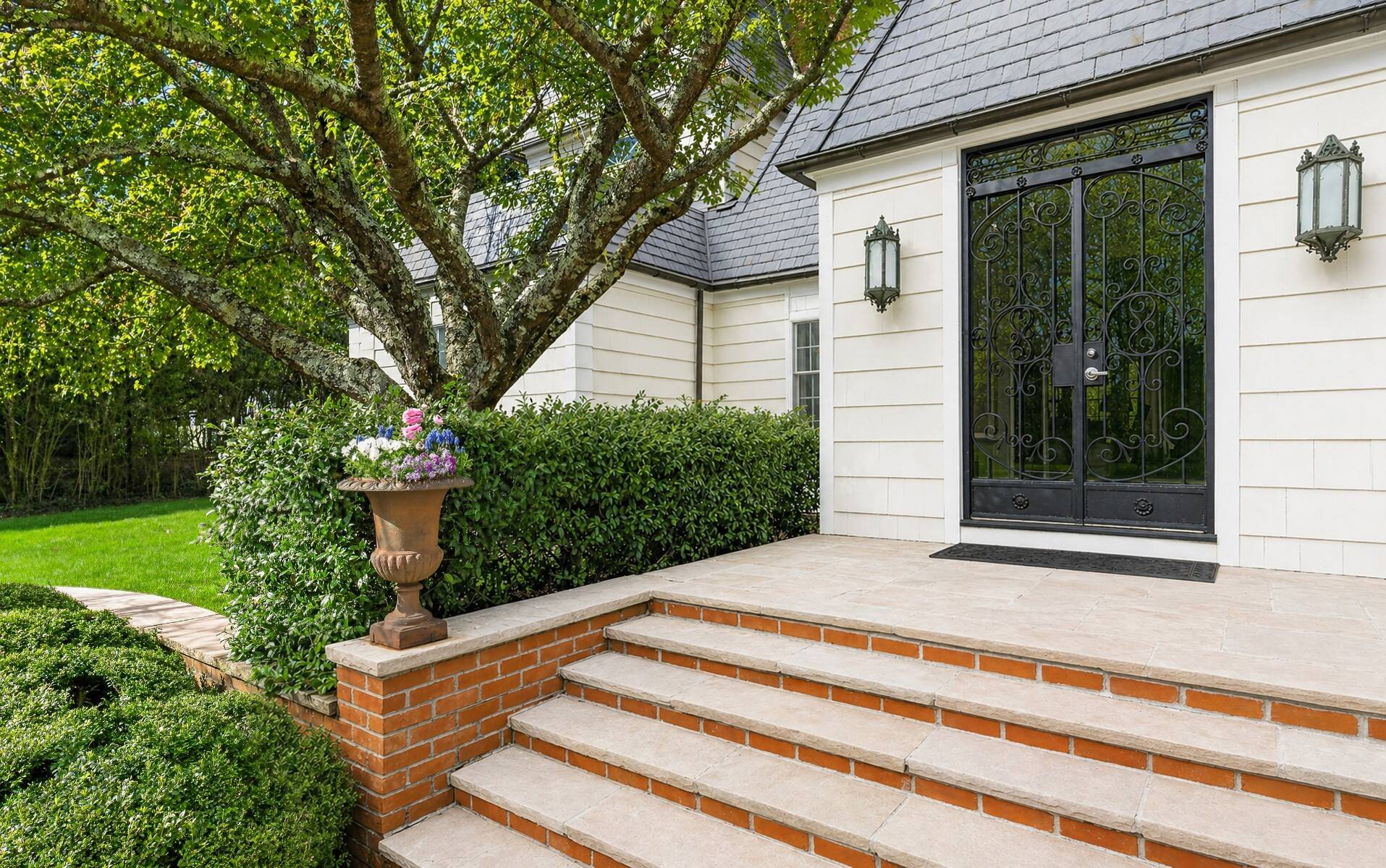  Private Gated Estate in Southampton Village with Pool, Spa, Pool - 物件實景