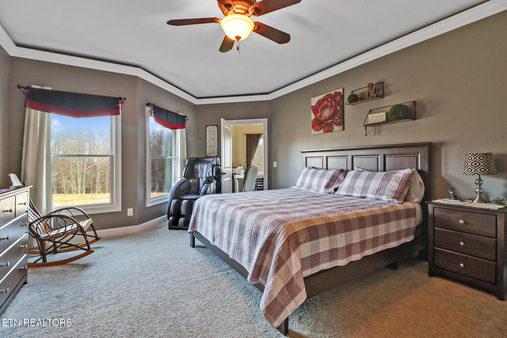 Crossville, Tennessee, 38555, United States, 4 Bedrooms Bedrooms, ,5 BathroomsBathrooms,Residential,For Sale,2005475