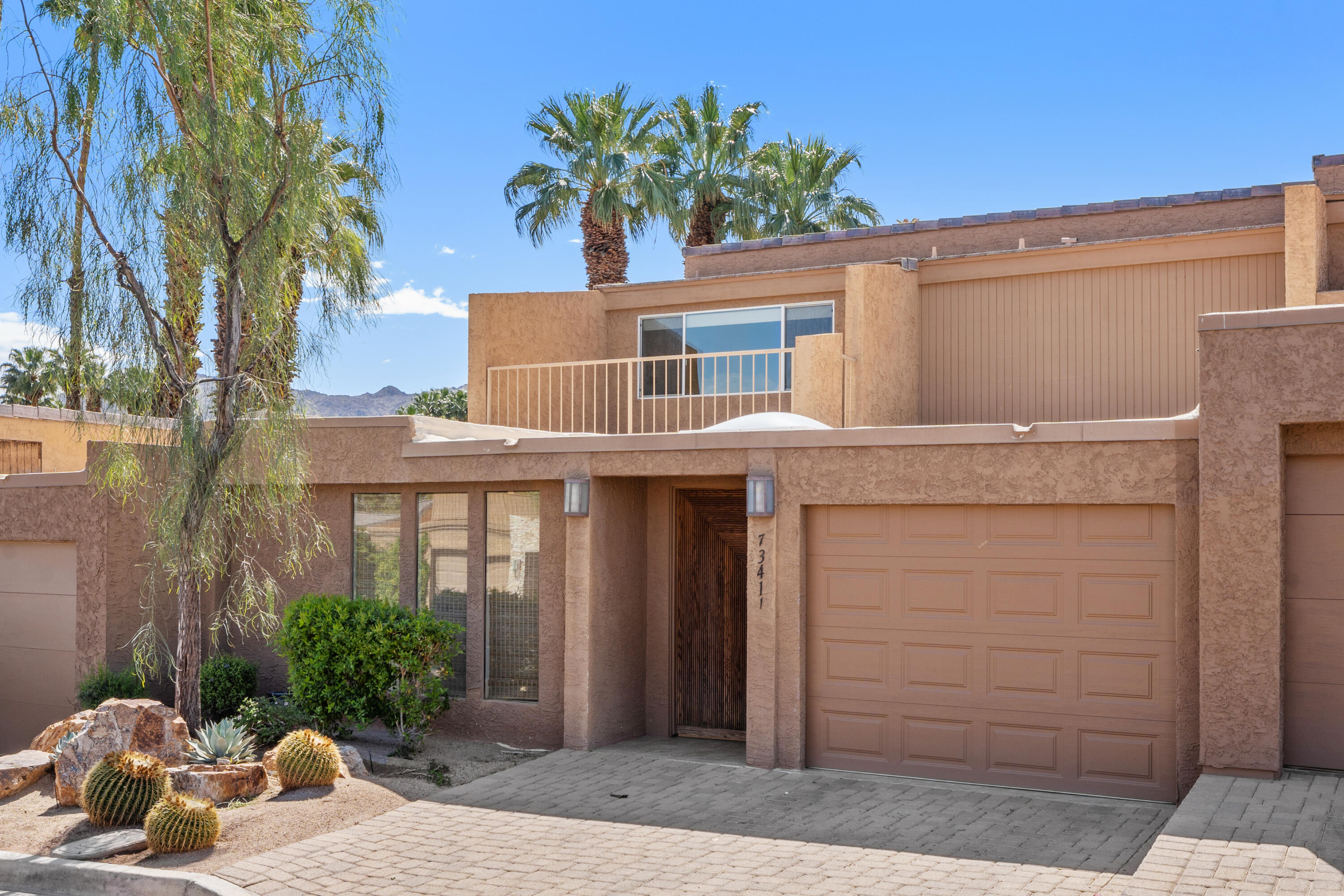 Palm Desert, California, 92260, United States, 4 Bedrooms Bedrooms, ,2 BathroomsBathrooms,Residential,For Sale,1942211