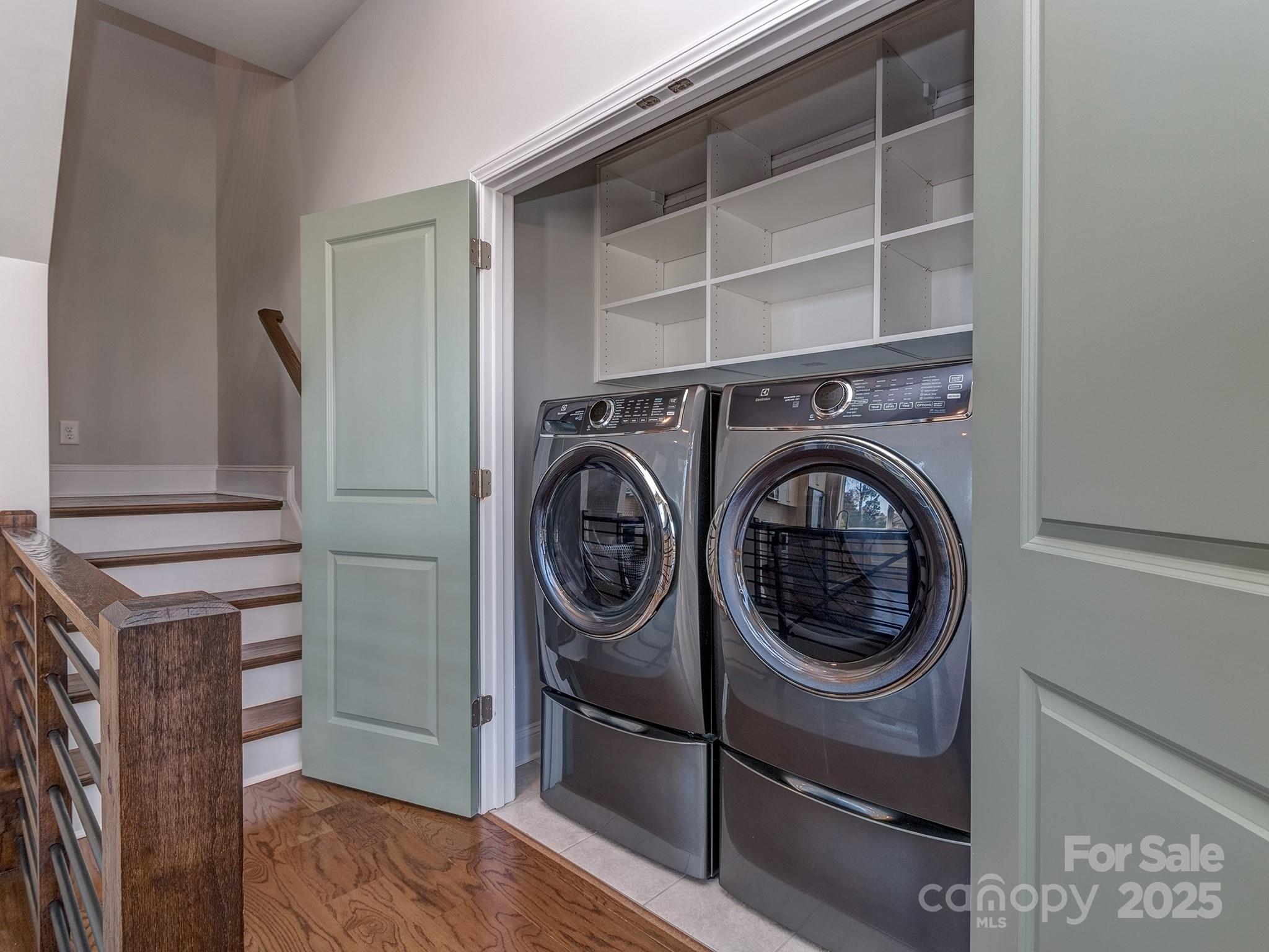 Charlotte, North Carolina, 28277, United States, 4 Bedrooms Bedrooms, ,4 BathroomsBathrooms,Residential,For Sale,1989428