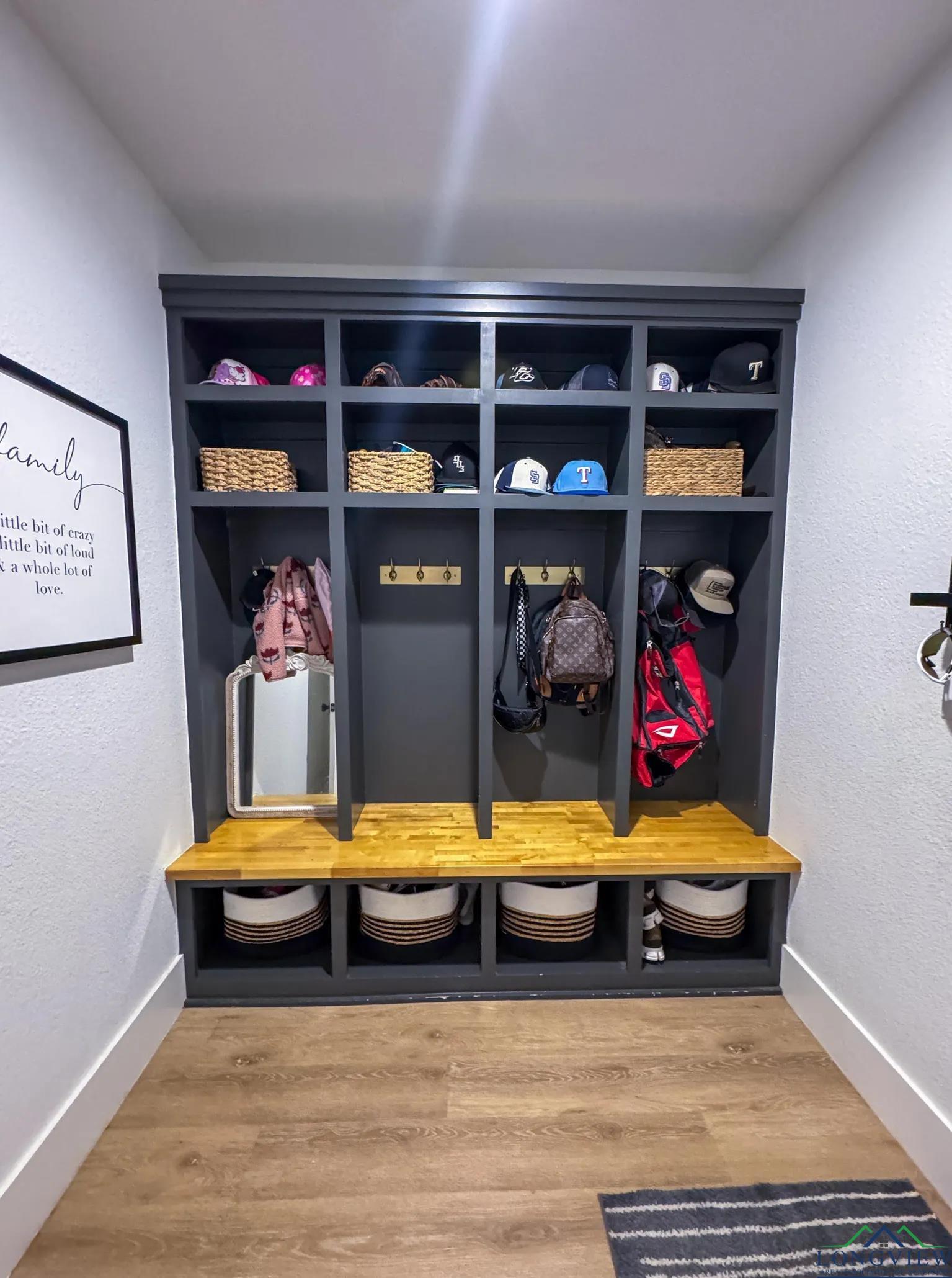 Texarkana, Texas, 75503, United States, 4 Bedrooms Bedrooms, ,4 BathroomsBathrooms,Residential,For Sale,1980394