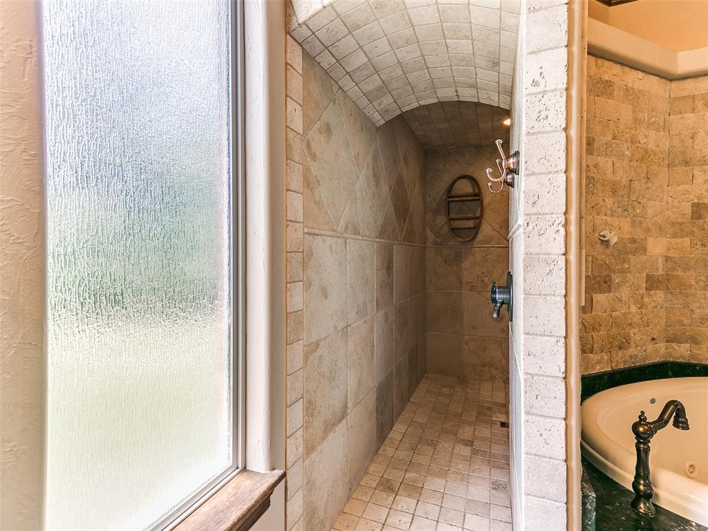 Choctaw, Oklahoma, 73020, United States, 4 Bedrooms Bedrooms, ,5 BathroomsBathrooms,Residential,For Sale,1978784