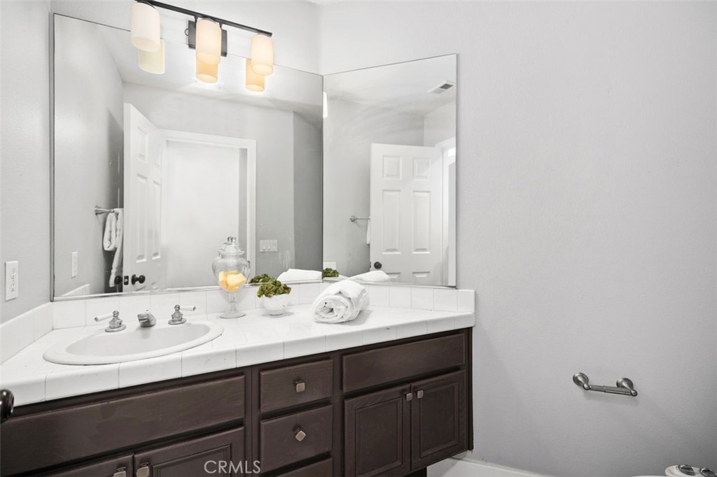 Rancho Santa Margarita, California, 92679, United States, 4 Bedrooms Bedrooms, ,3 BathroomsBathrooms,Residential,For Sale,1989734