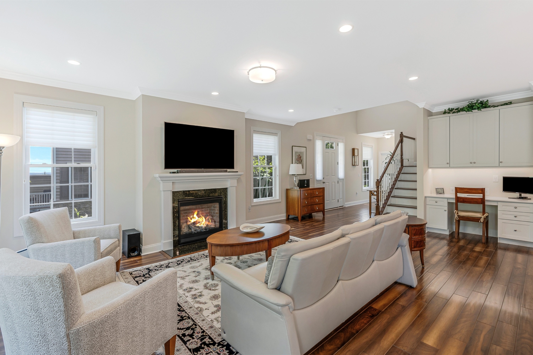  ?Residences at Columbia Park ? Impeccably Crafted End-Unit Townhome - 物件實景