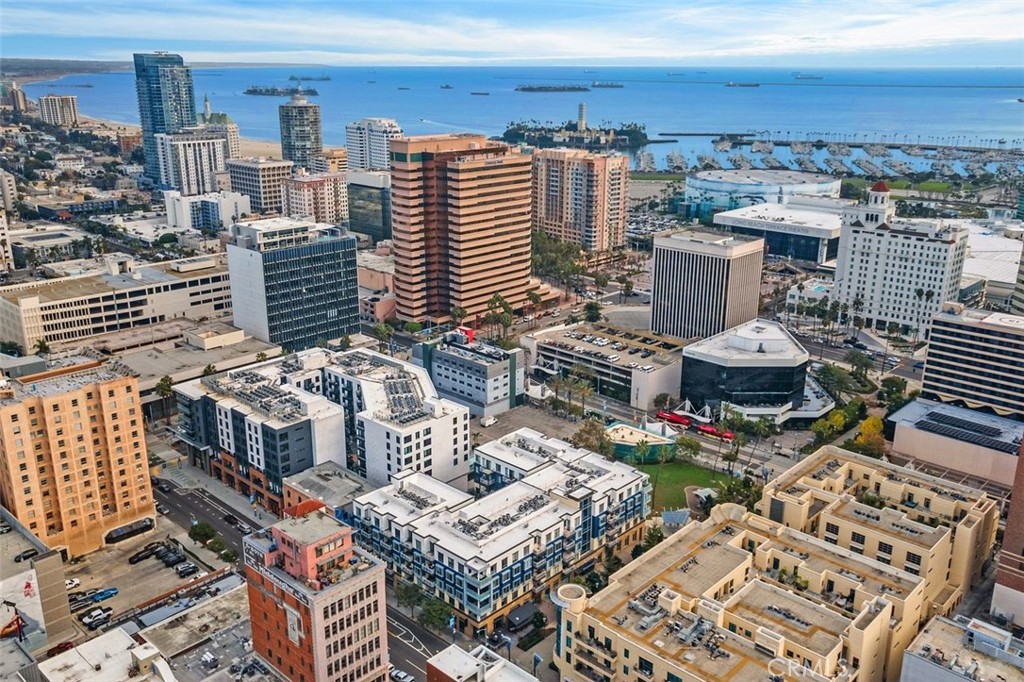 Long Beach, California, 90802, United States, 3 Bedrooms Bedrooms, ,3 BathroomsBathrooms,Residential,For Sale,2002105