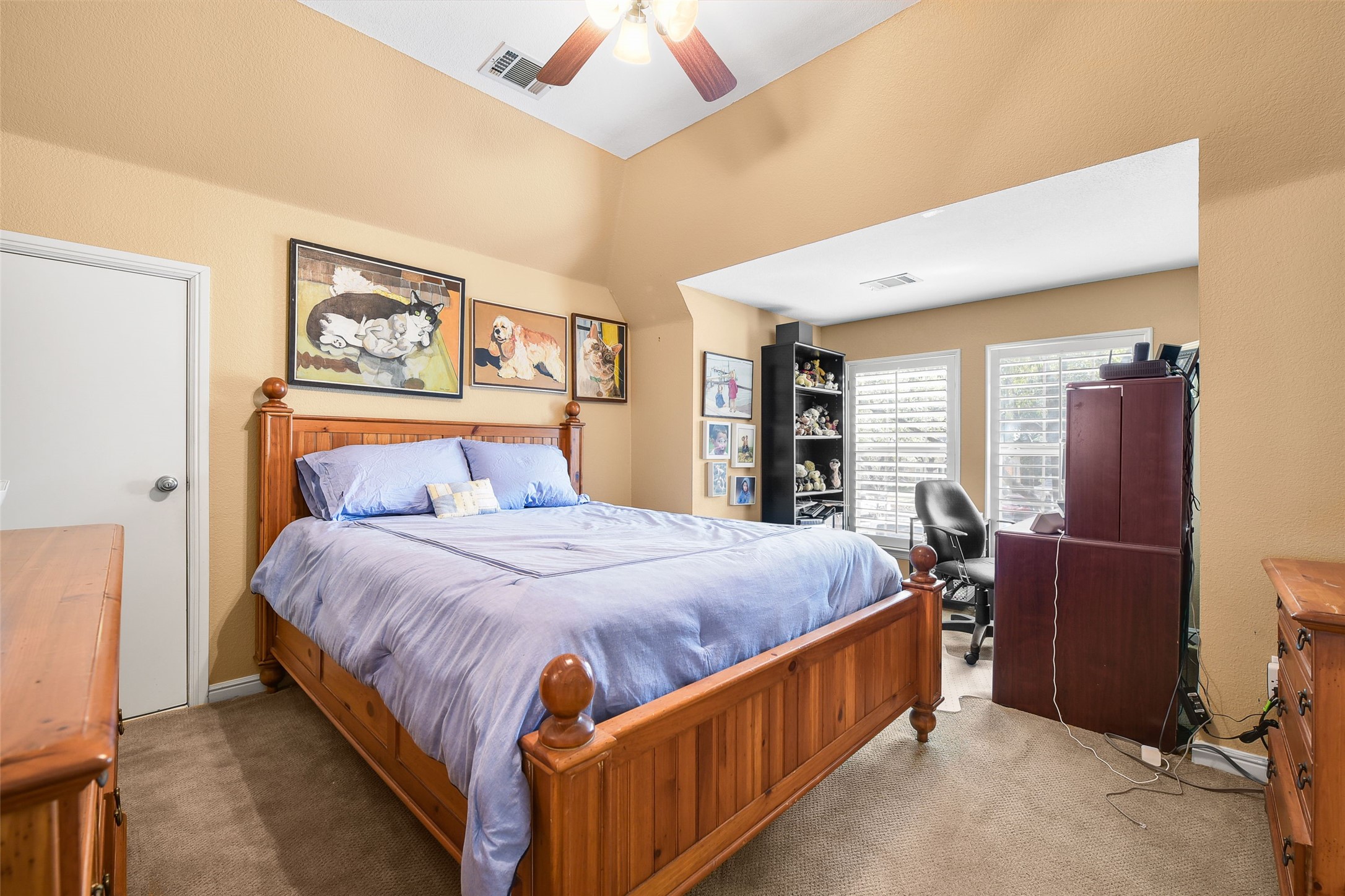 Fort Worth, Texas, 76109, United States, 3 Bedrooms Bedrooms, ,3 BathroomsBathrooms,Residential,For Sale,1911939