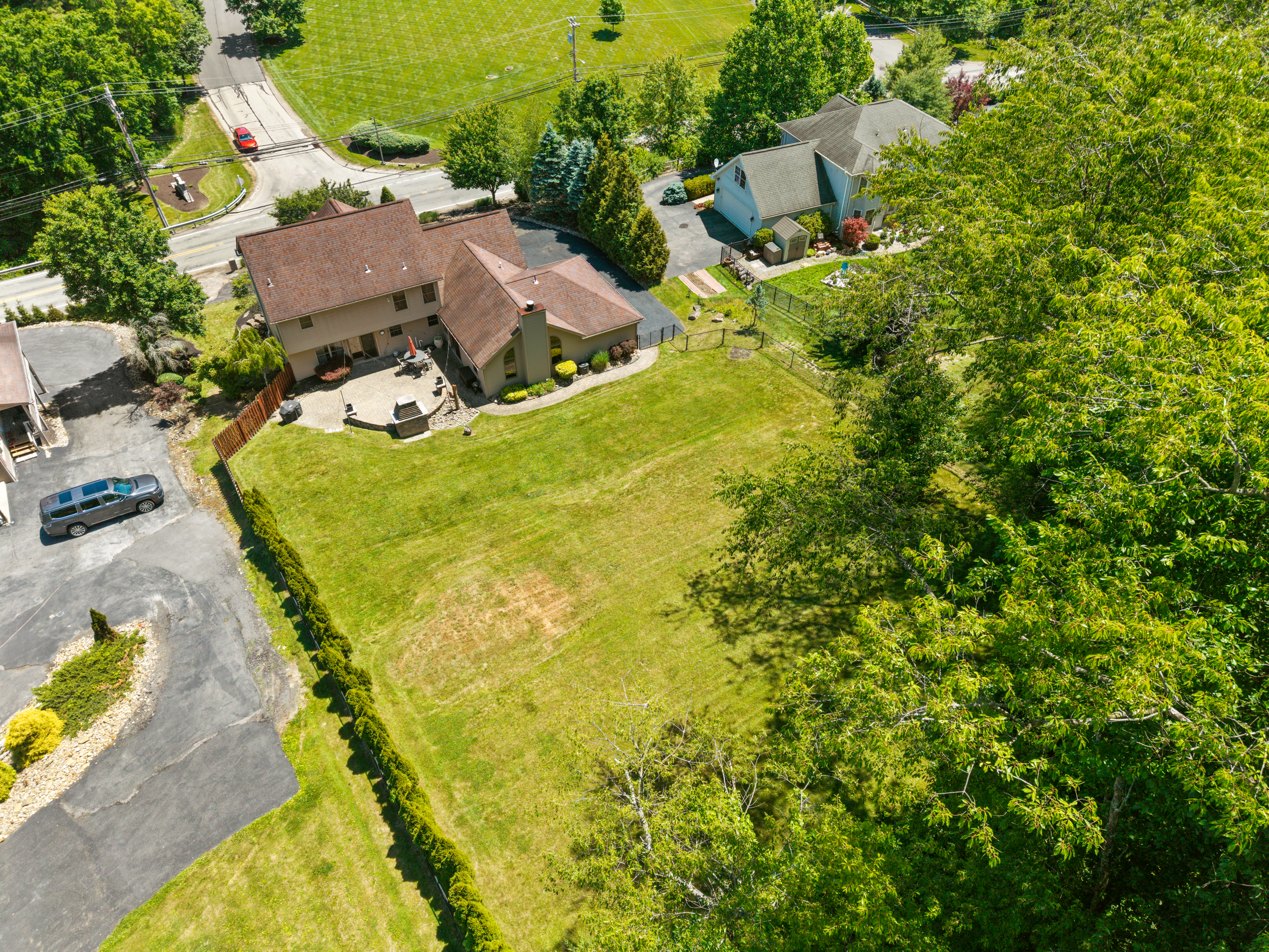  235 Ewing Road, Carnegie, PA 15106 - 物件實景