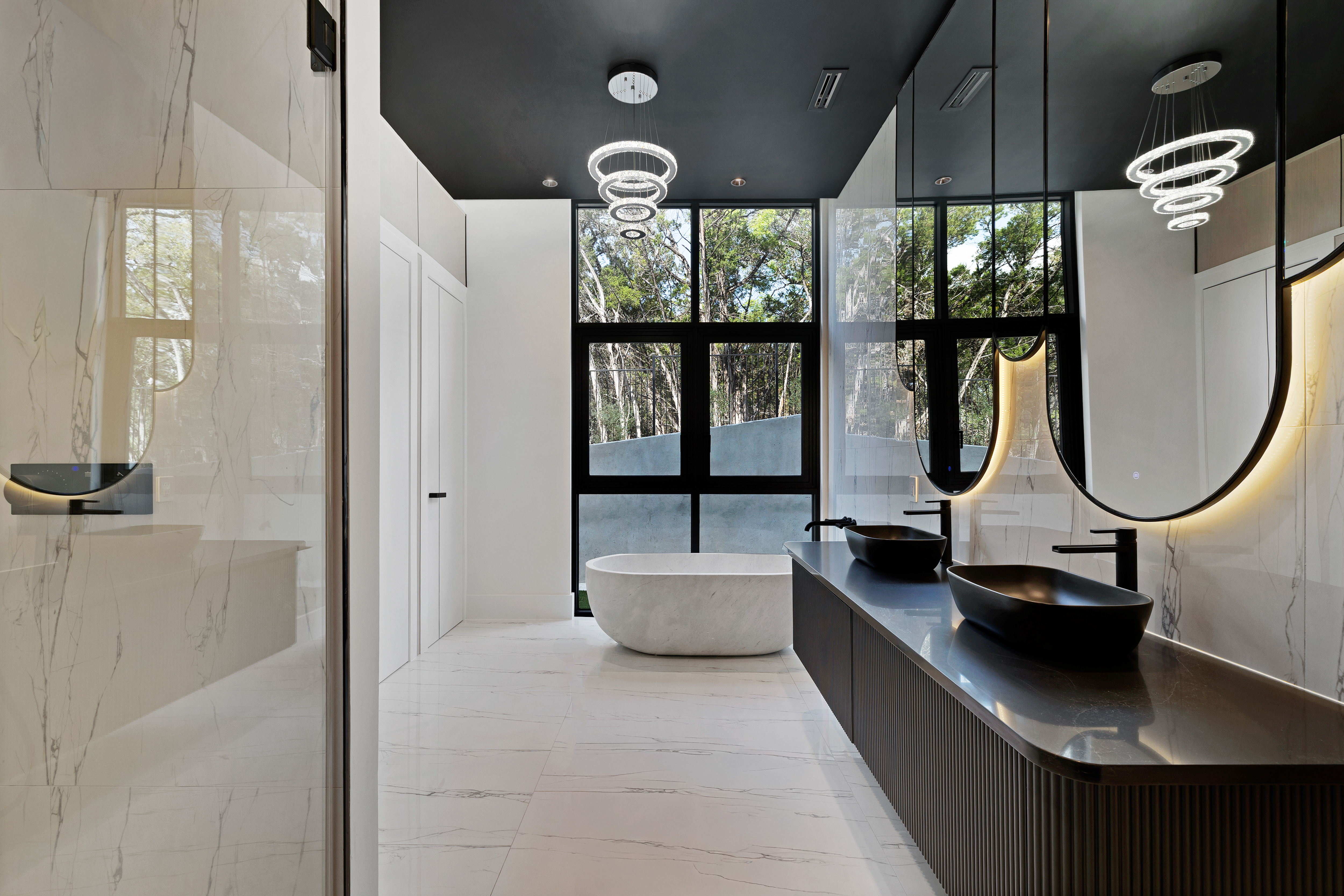  Bold Contemporary Estate for Elevated Living - 物件實景