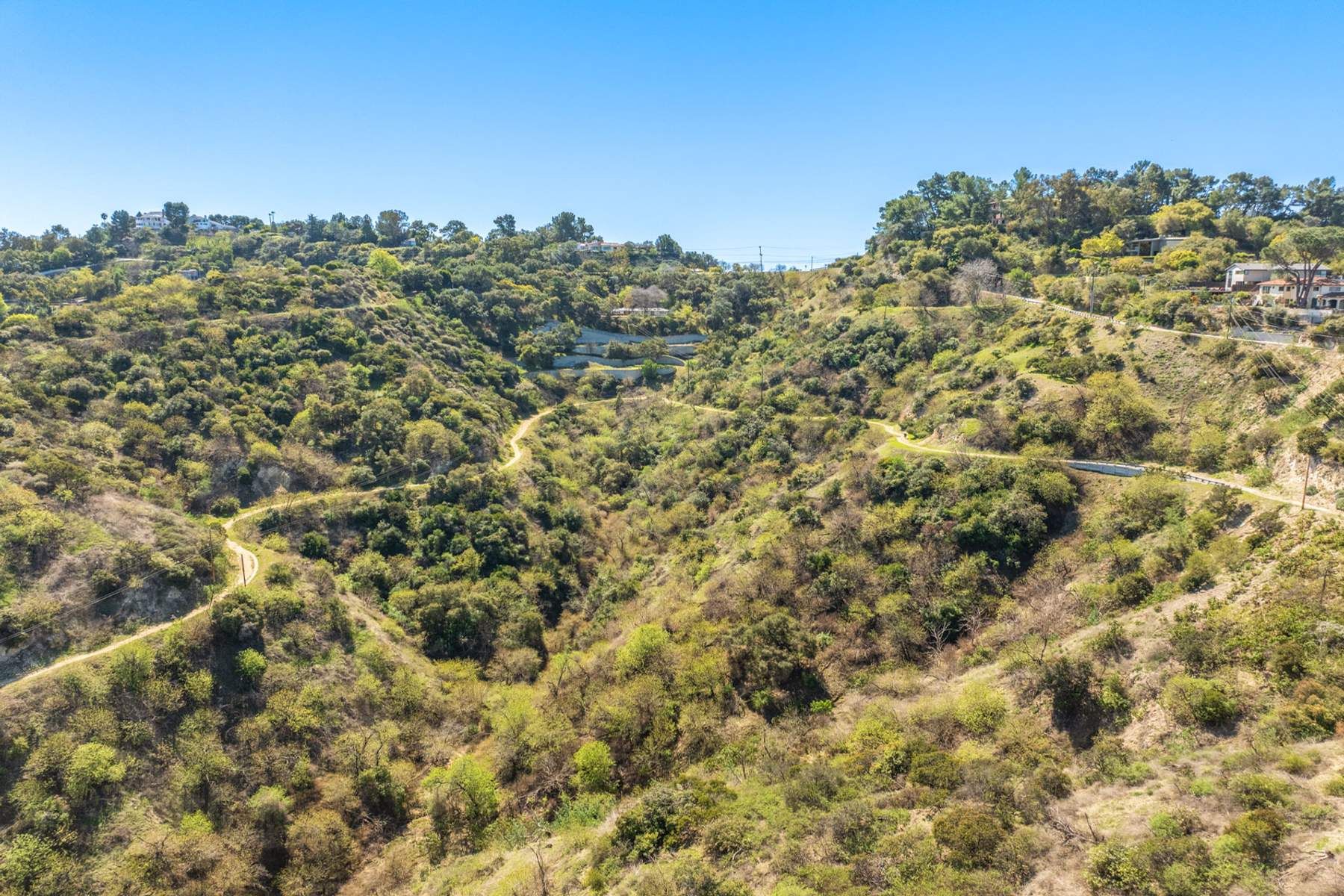  13511 Mulholland Dr - 物件實景