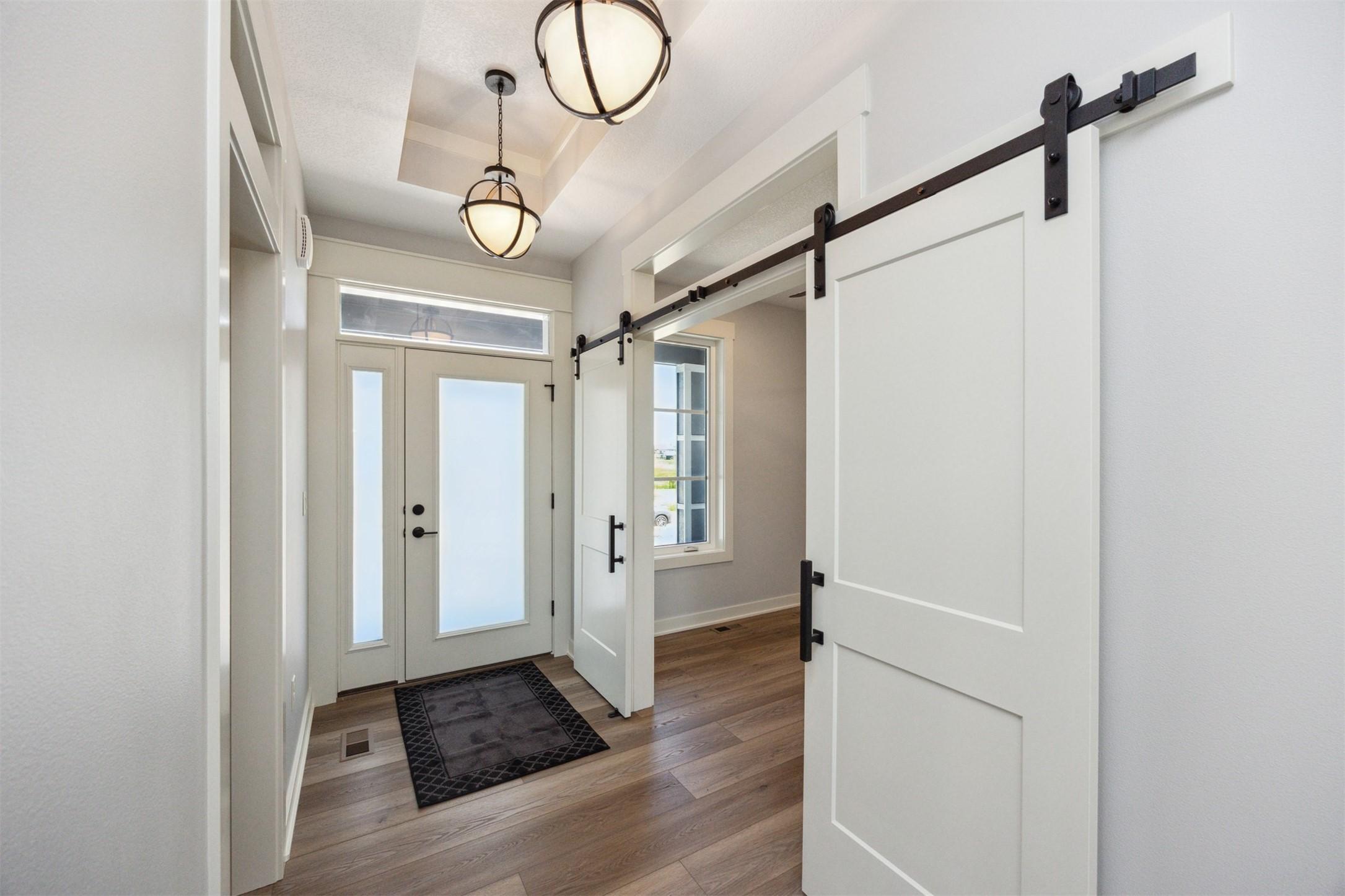 Clive, Iowa, 50325, United States, 4 Bedrooms Bedrooms, ,3 BathroomsBathrooms,Residential,For Sale,1977212