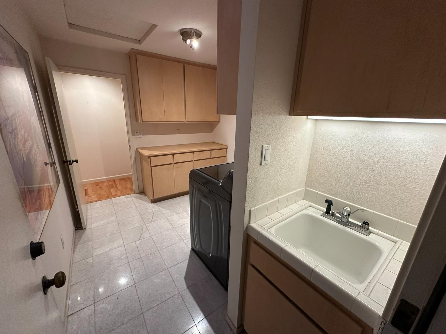 Davis, California, 95616, United States, 3 Bedrooms Bedrooms, ,3 BathroomsBathrooms,Residential,For Sale,1846726