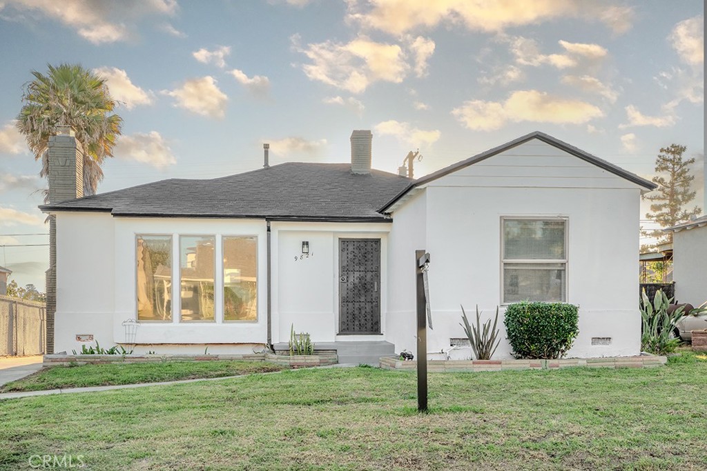 Inglewood, California, 90305, United States, 3 Bedrooms Bedrooms, ,2 BathroomsBathrooms,Residential,For Sale,1925175