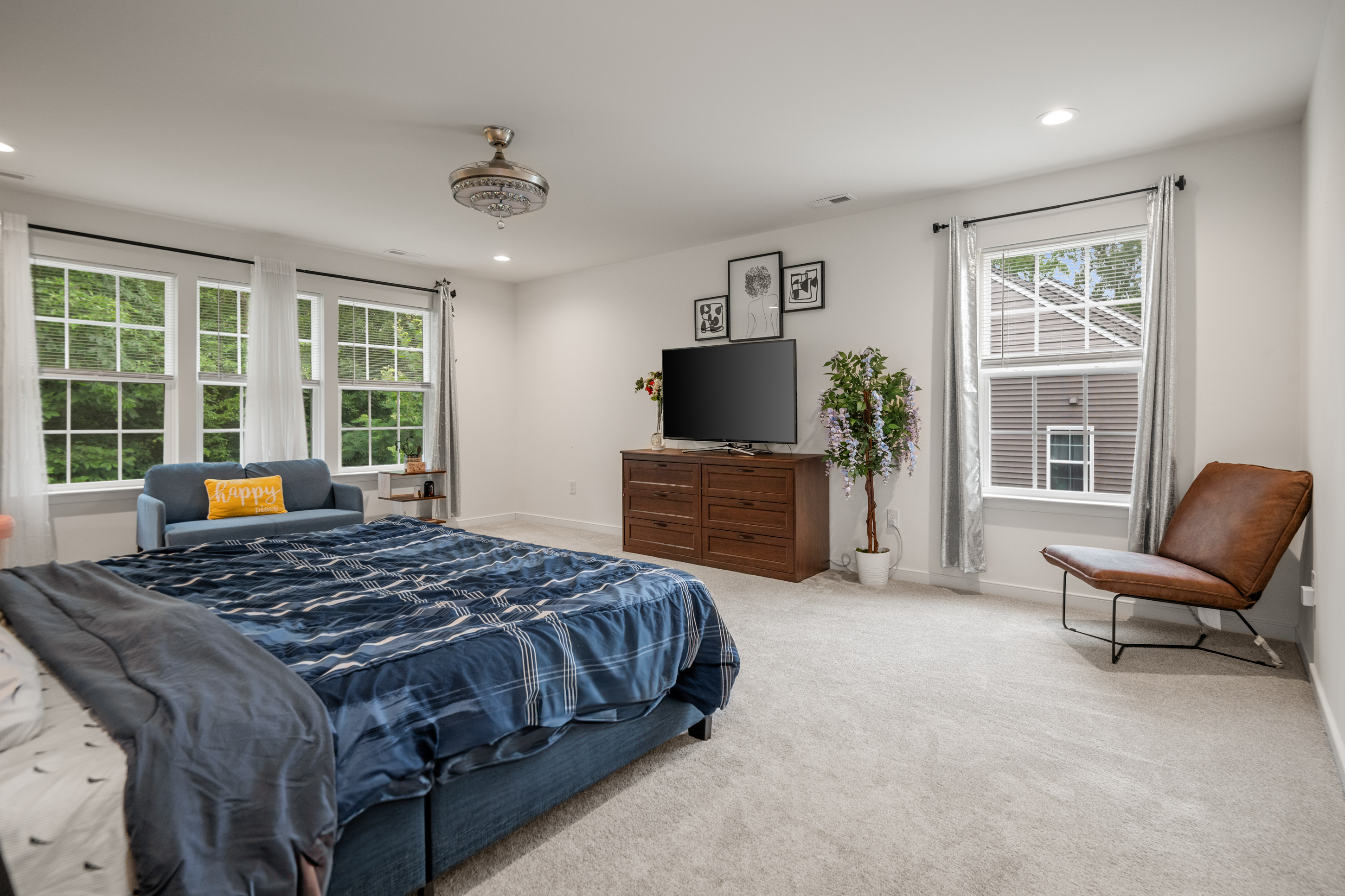 Moseley, Virginia, 23120, United States, 5 Bedrooms Bedrooms, ,3 BathroomsBathrooms,Residential,For Sale,1915307