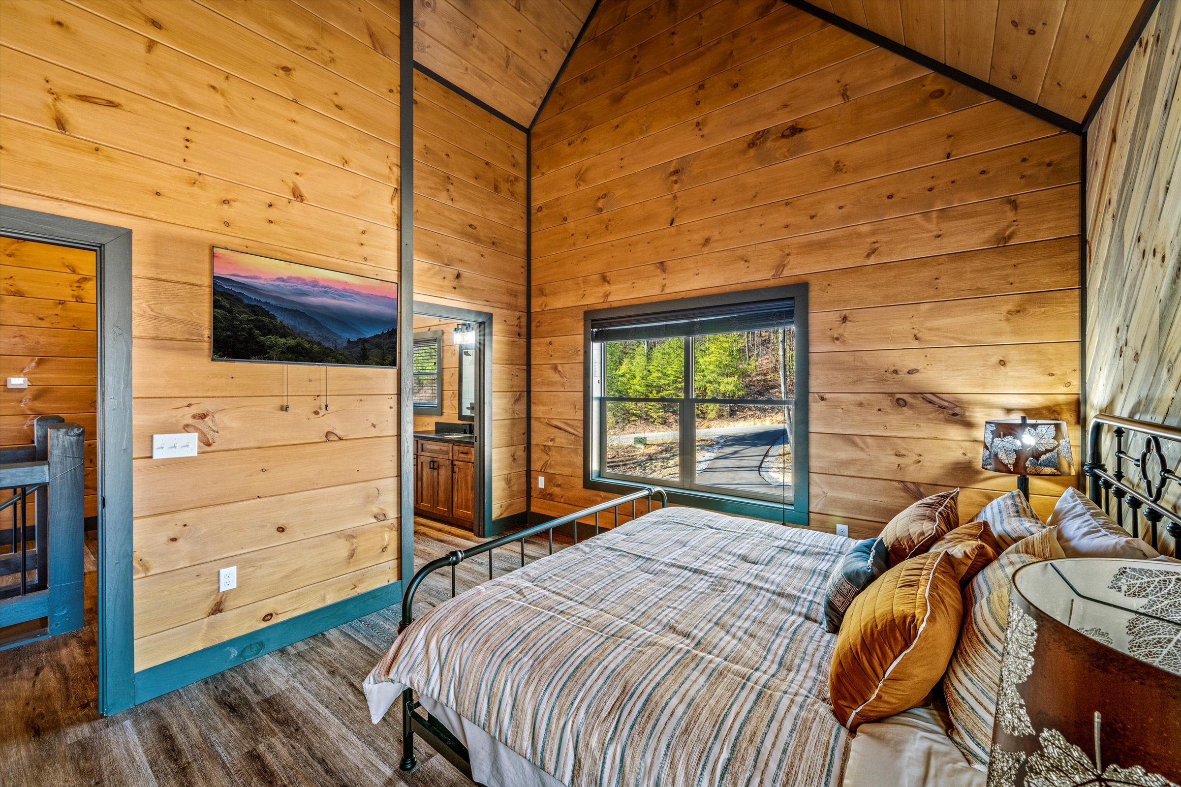 Sevierville, Tennessee, 37876, United States, 5 Bedrooms Bedrooms, ,6 BathroomsBathrooms,Residential,For Sale,1975935