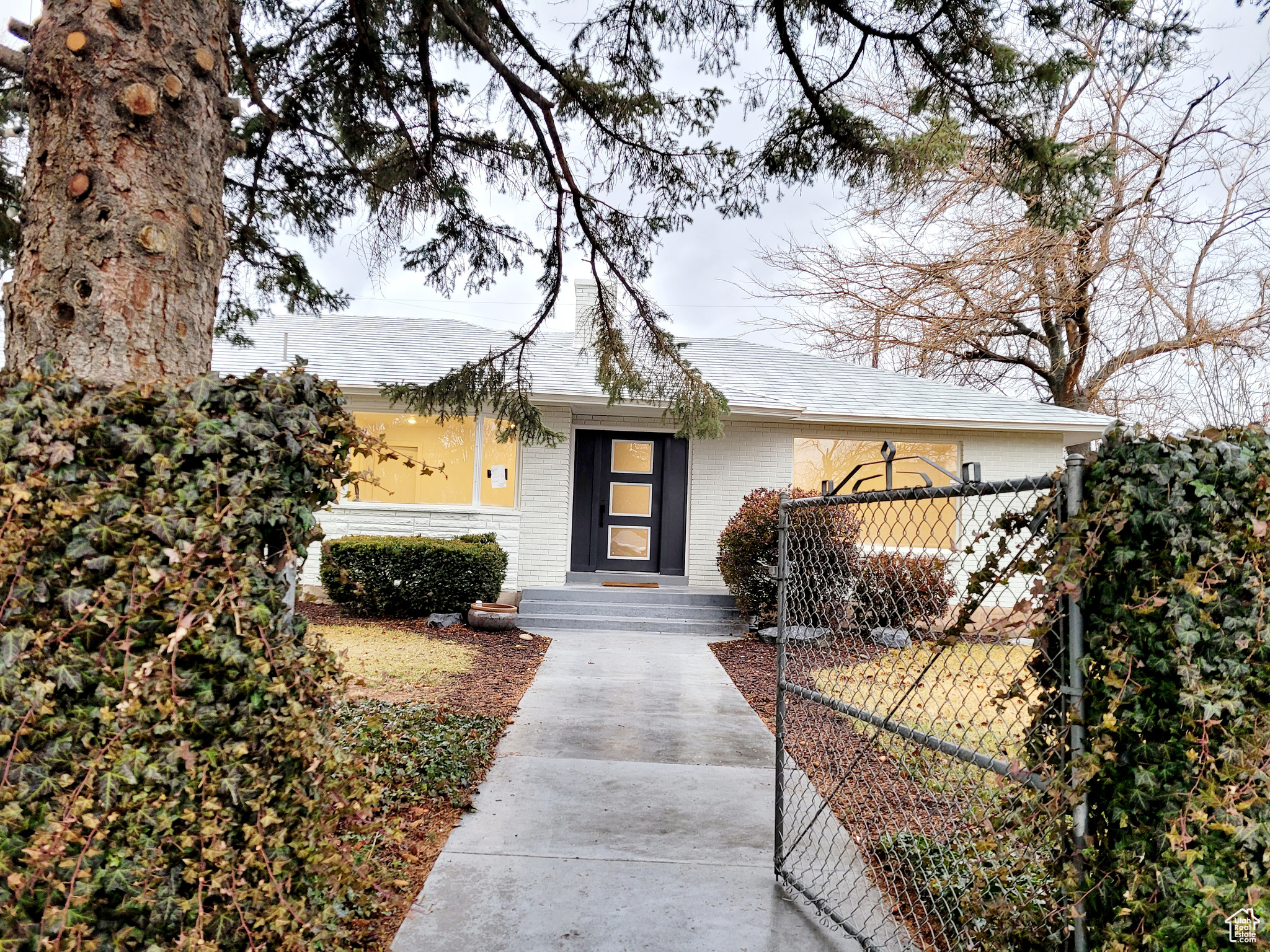 Riverton, Utah, 84065, United States, 6 Bedrooms Bedrooms, ,1 BathroomBathrooms,Residential,For Sale,1709565