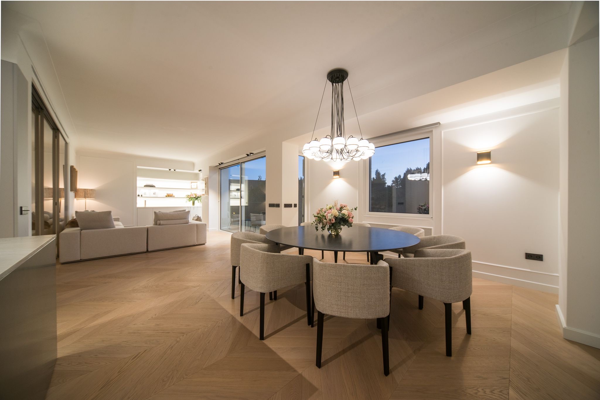 Elegant Renovated Apartment in Exclusive Area, Near Plaza de España, Seville - 物件實景