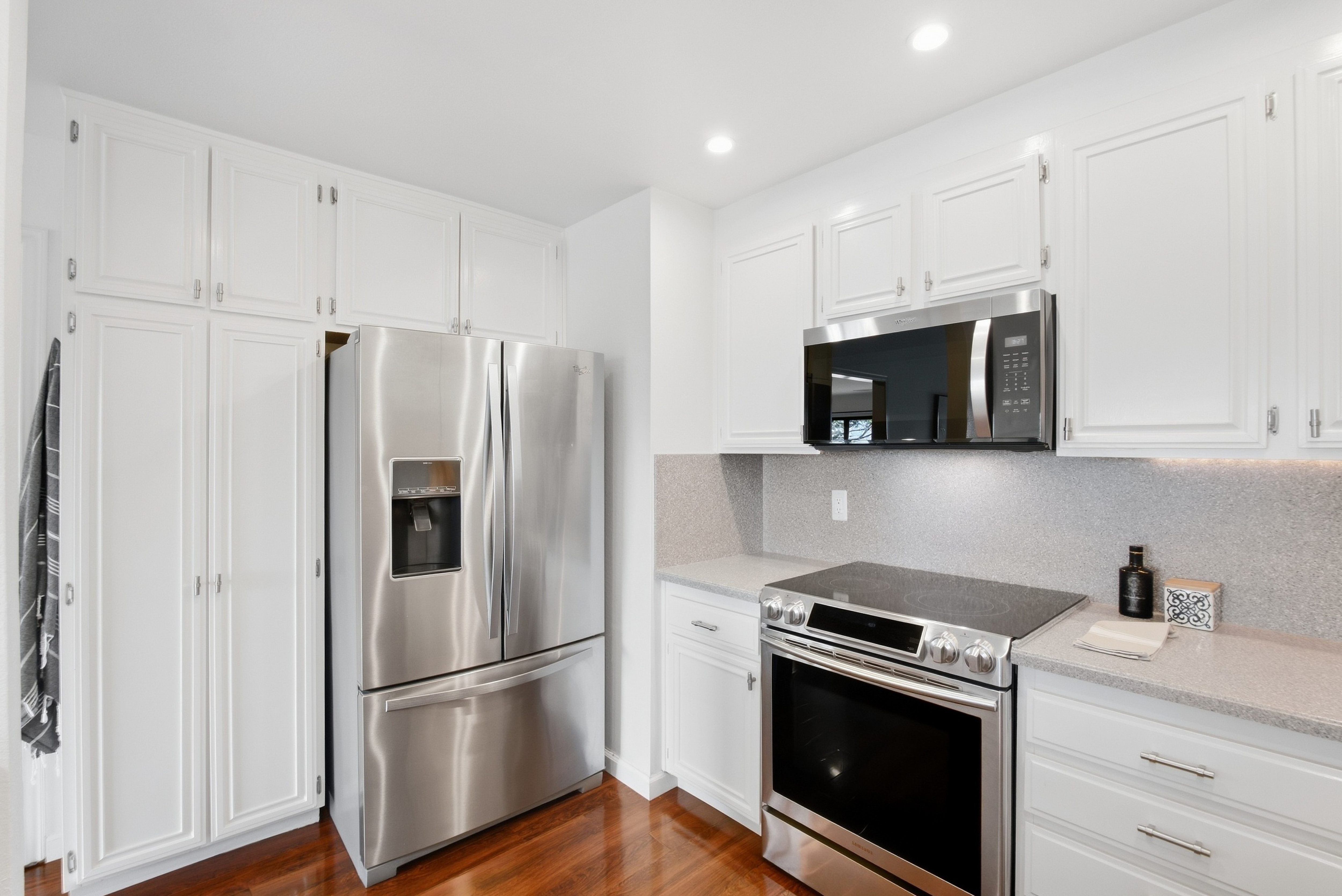  Fantastic Townhome in The City of Good Living - 物件實景