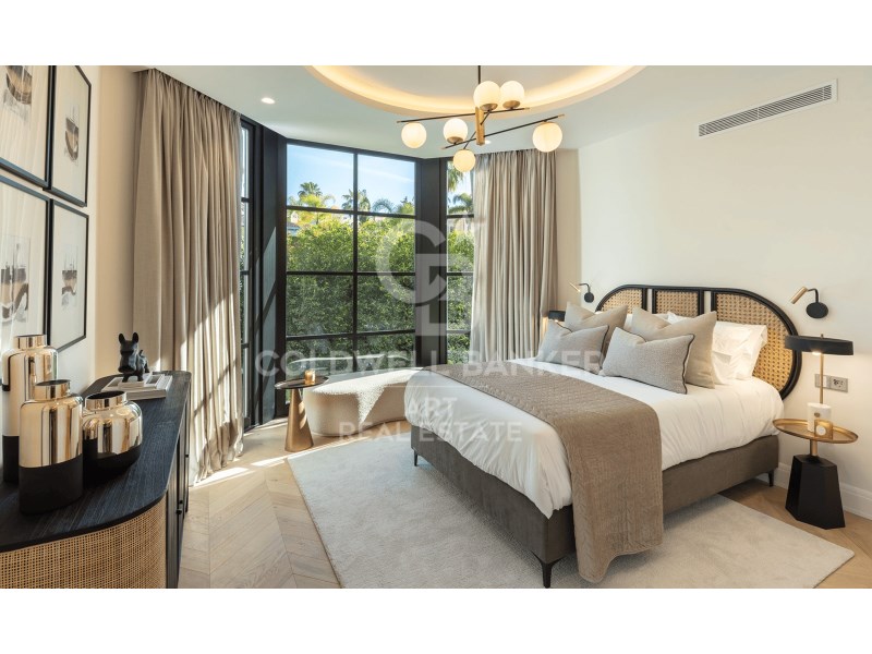 Marbella, Andalusia, ES, 6 Bedrooms Bedrooms, ,6 BathroomsBathrooms,Residential,For Sale,1785784