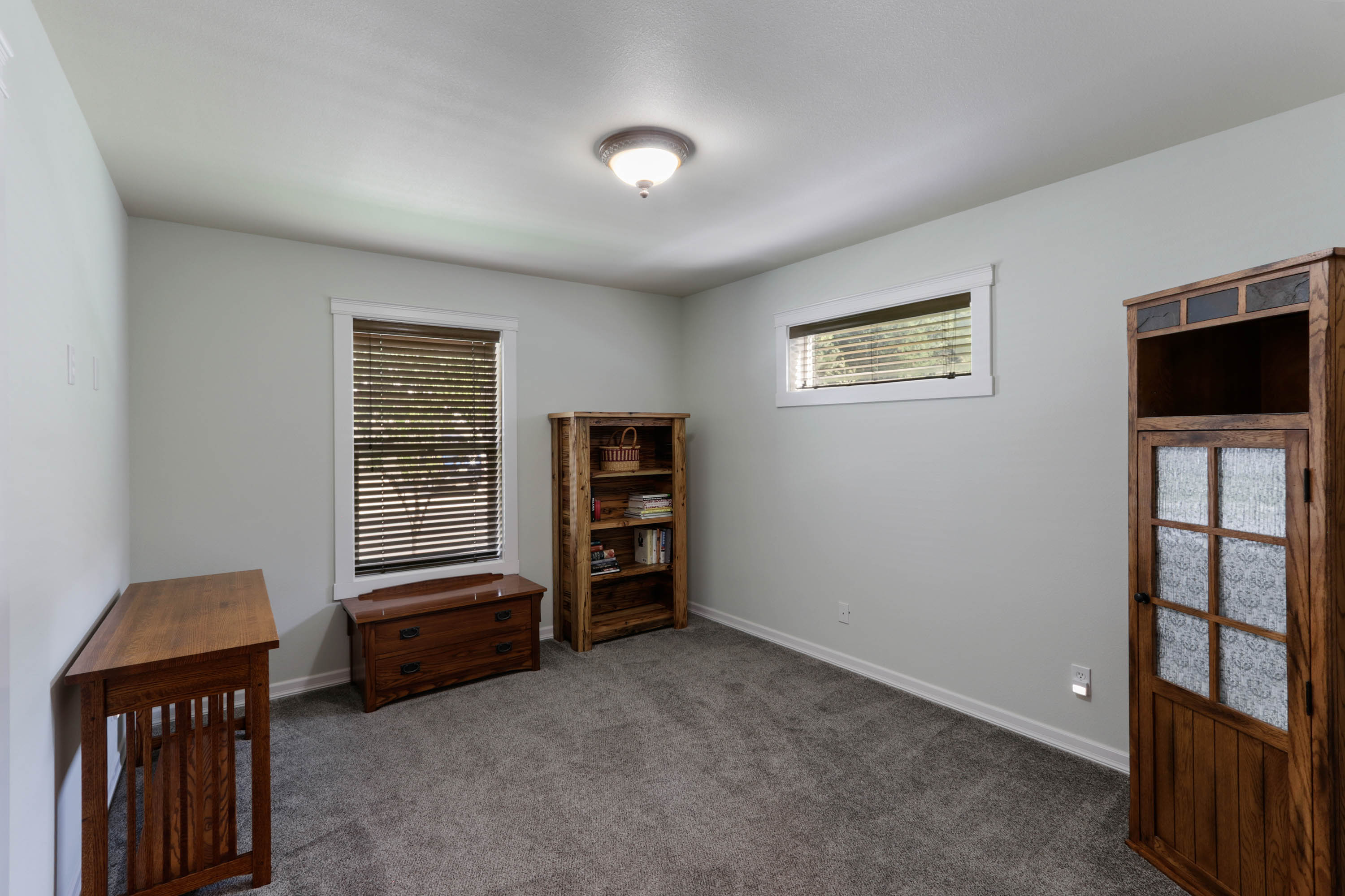 Sandpoint, Idaho, 83864, United States, 3 Bedrooms Bedrooms, ,2 BathroomsBathrooms,Residential,For Sale,1975029