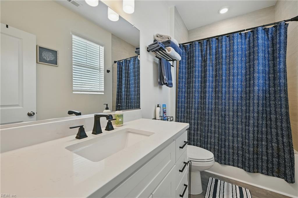 Norfolk Va, Virginia, 23518, United States, 2 Bedrooms Bedrooms, ,3 BathroomsBathrooms,Residential,For Sale,1866768