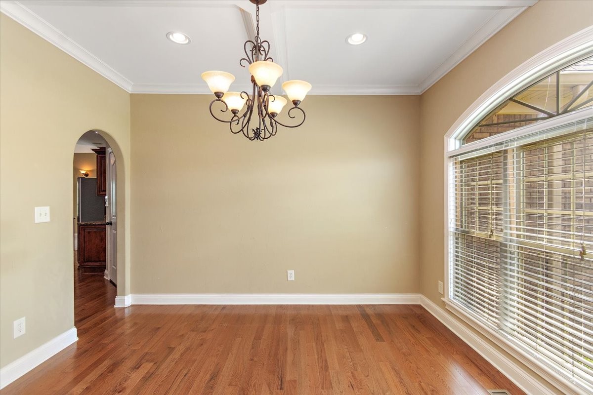 Clarksville, Tennessee, 37043, United States, 4 Bedrooms Bedrooms, ,4 BathroomsBathrooms,Residential,For Sale,1933080