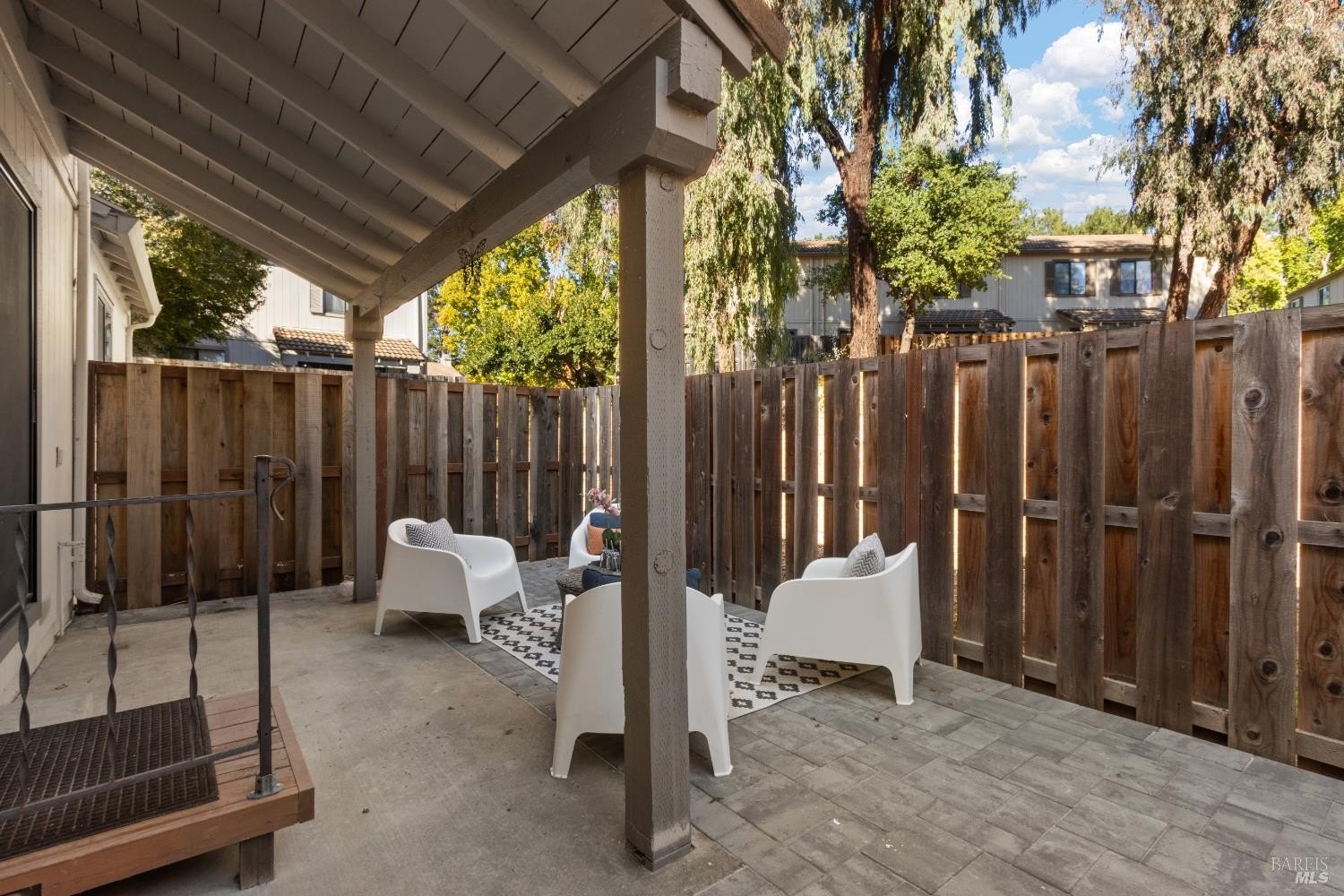 Hercules, California, 94547, United States, 2 Bedrooms Bedrooms, ,2 BathroomsBathrooms,Residential,For Sale,1988230