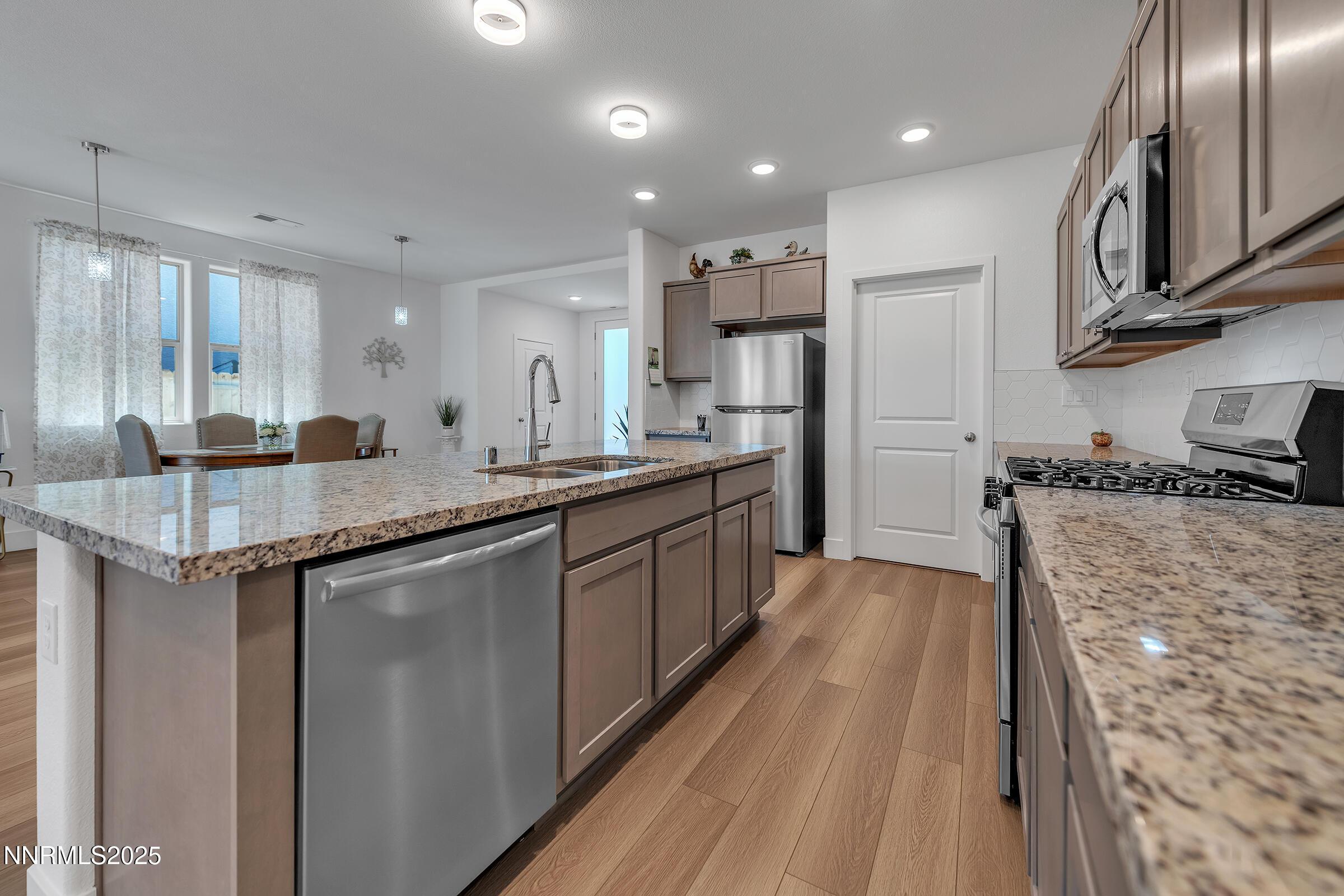 Carson City, Nevada, 89705, United States, ,Residential,For Sale,1892642