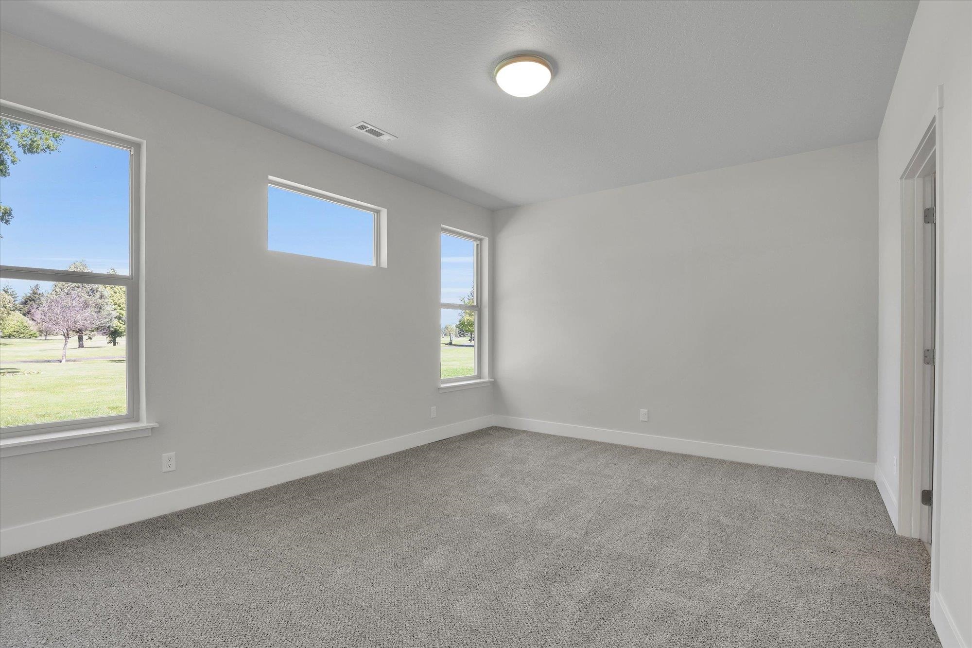 Deer Park, Washington, 99006, United States, 3 Bedrooms Bedrooms, ,2 BathroomsBathrooms,Residential,For Sale,1962895