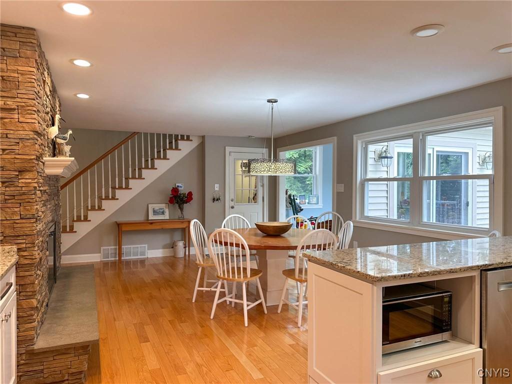 New Hartford, New York, 13413, United States, 4 Bedrooms Bedrooms, ,5 BathroomsBathrooms,Residential,For Sale,1932756