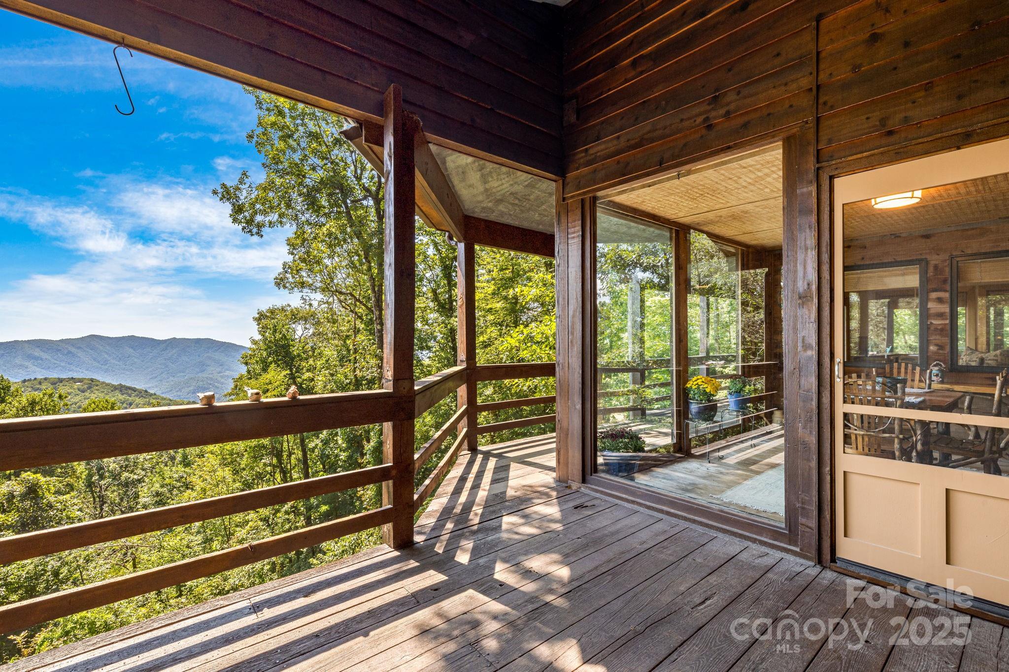 Little Switzerland, North Carolina, 28752, United States, 3 Bedrooms Bedrooms, ,3 BathroomsBathrooms,Residential,For Sale,1949808
