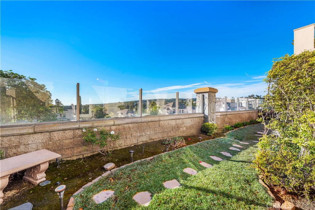 Laguna Niguel, California, 92677, United States, 2 Bedrooms Bedrooms, ,2 BathroomsBathrooms,Residential,For Sale,2003344