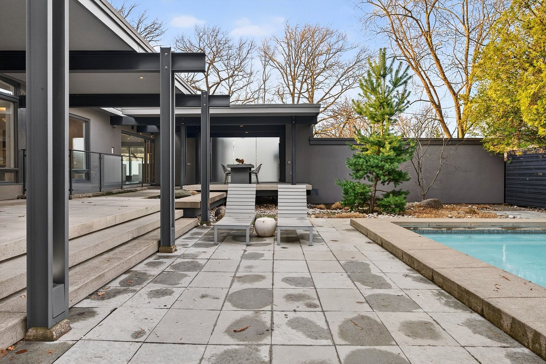  Modern Bungalow - 物件實景